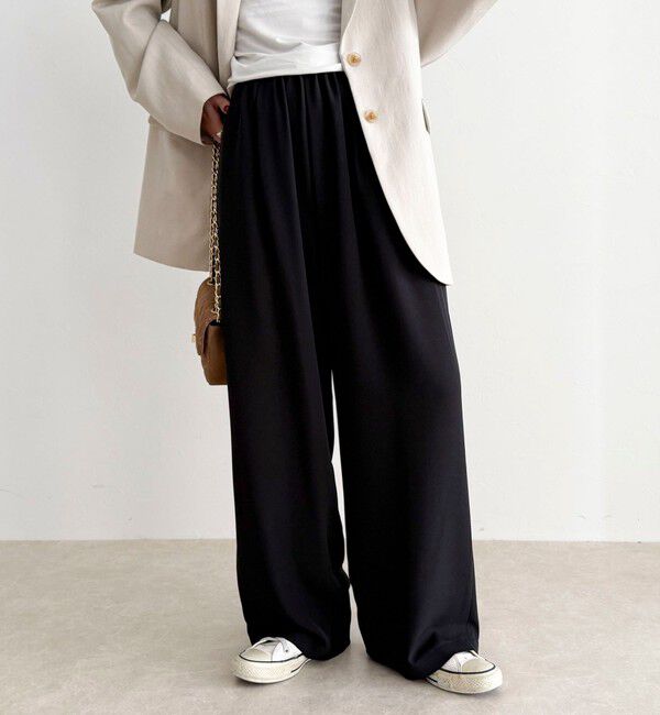 fredy emue「【ラクなのにきちんと見え】シャラリツイル イージーパンツ」|チノ|