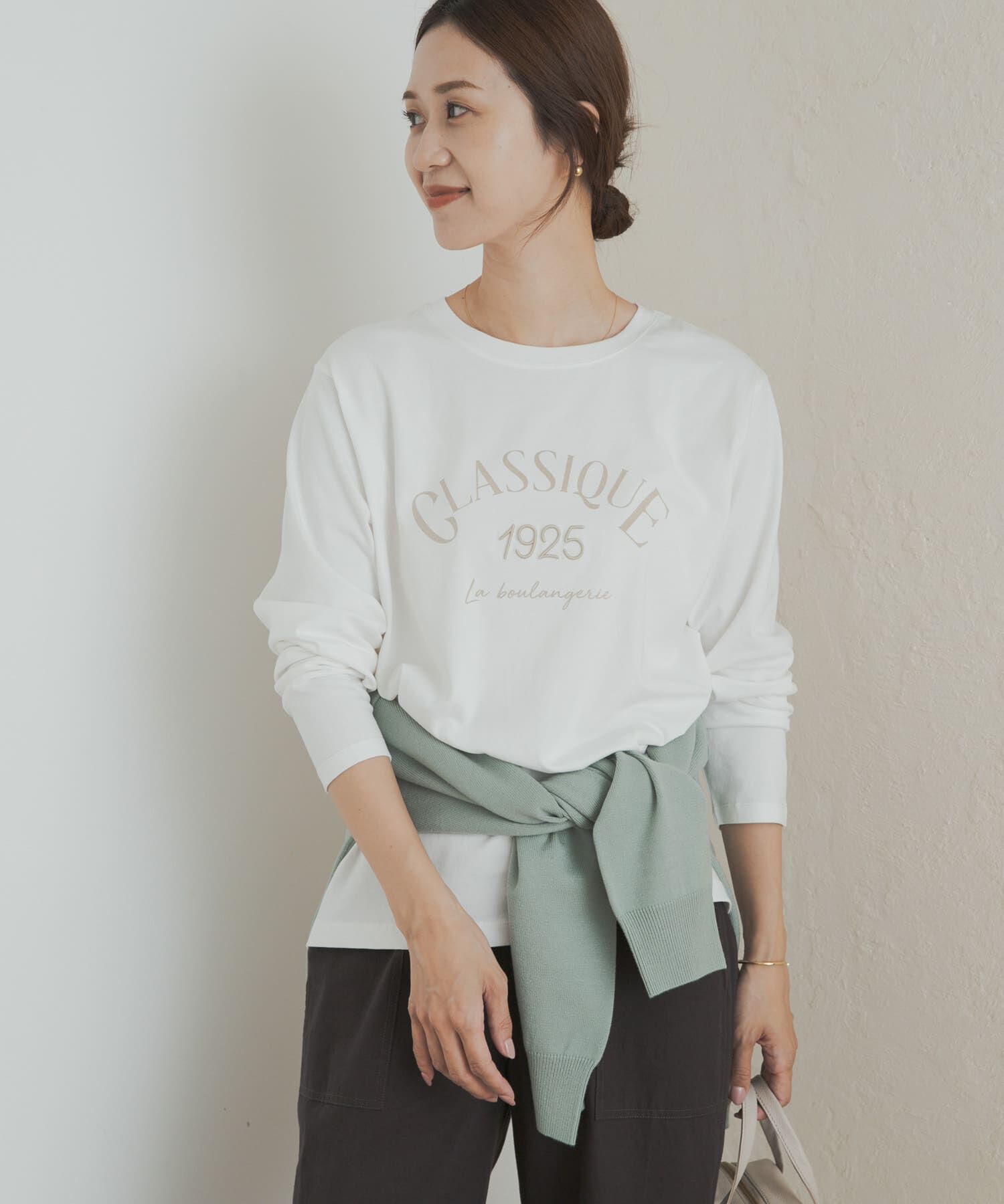 URBAN RESEARCH DOORS「ロゴプリント＋刺しゅうロングTシャツ」|Tシャツ・カットソー|