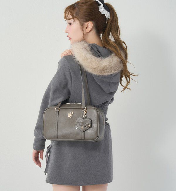  「ハートミラー付きスクエアボストンバッグ」|ショルダー・メッセンジャー|