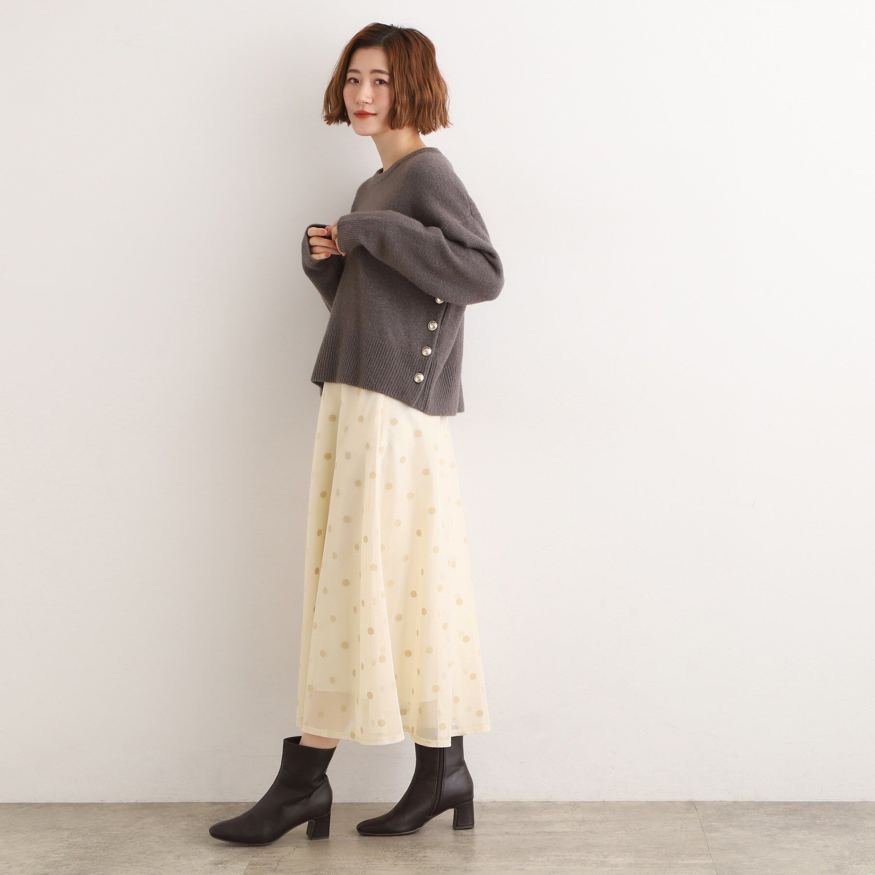 grove「甘さを抑えて、品よく華やぐ　メッシュフロッキードットスカート」|スカート|