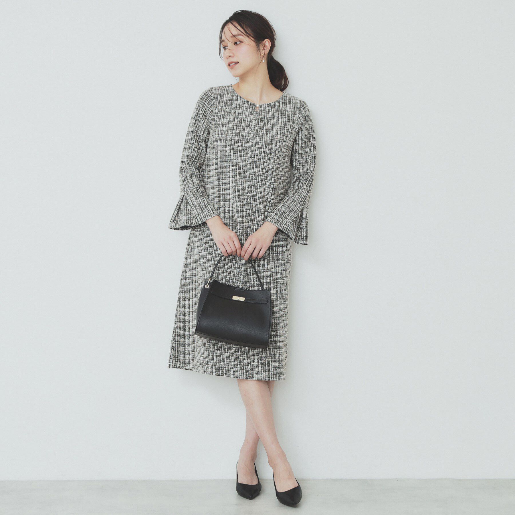 index「ストレッチラメツイードワンピース【洗濯機洗い可】」|ワンピース|