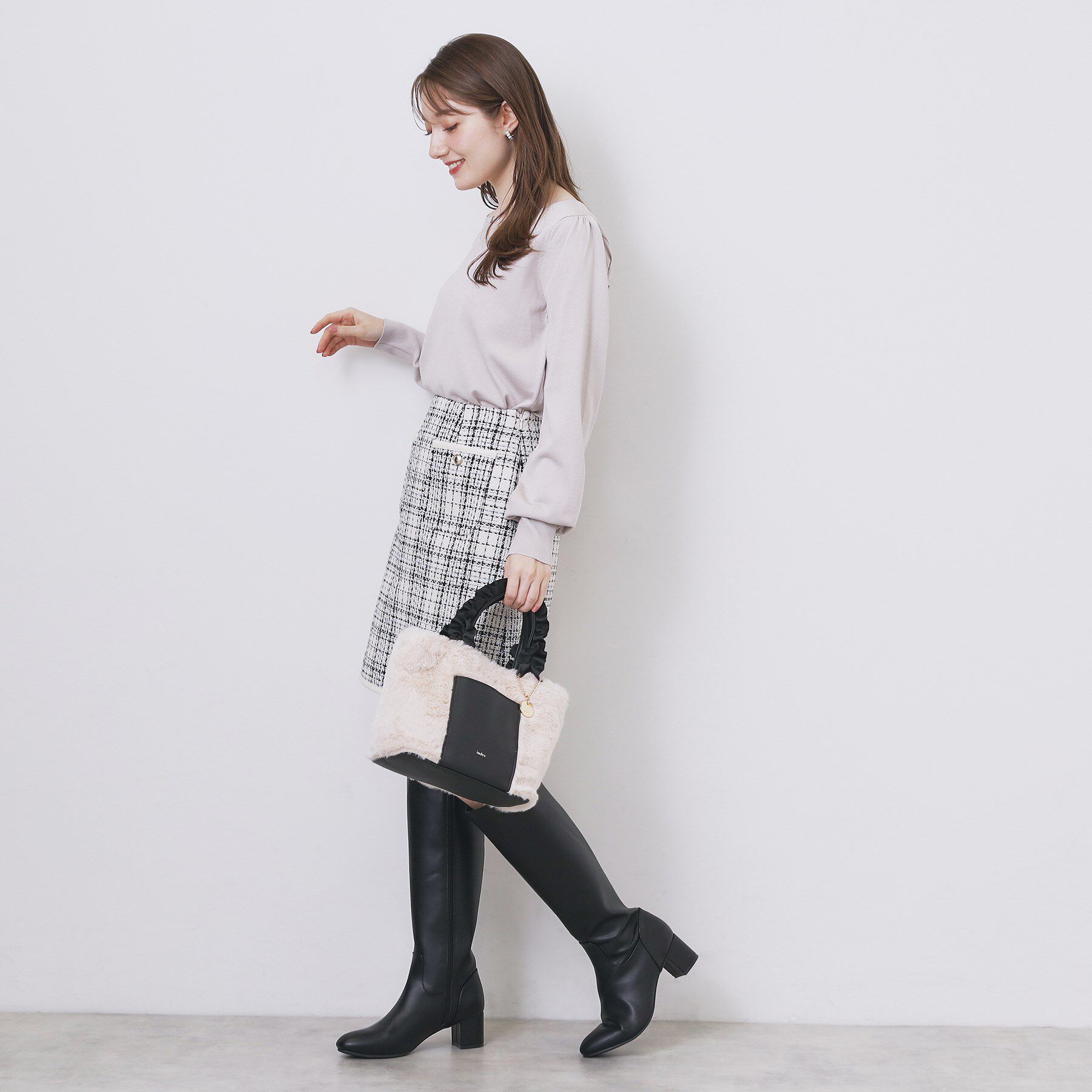 index「パール調パーツ付きクルーネックニット【洗濯機OK】《8col/XS～3L》」|ニット・セーター|