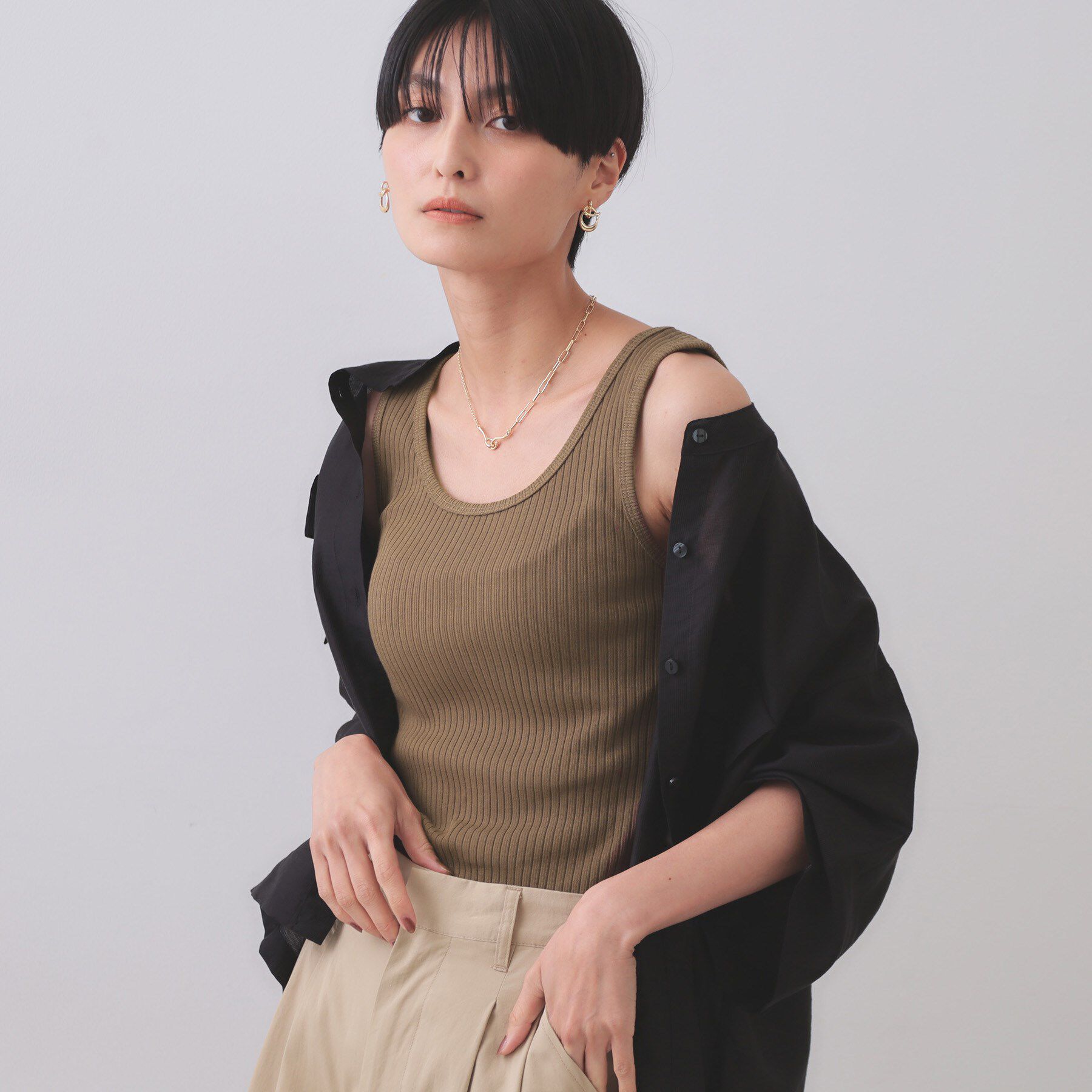 OPAQUE.CLIP「ベーシックテレコタンクトップ【洗濯機洗い可】」|キャミソール|ブラウン(043)