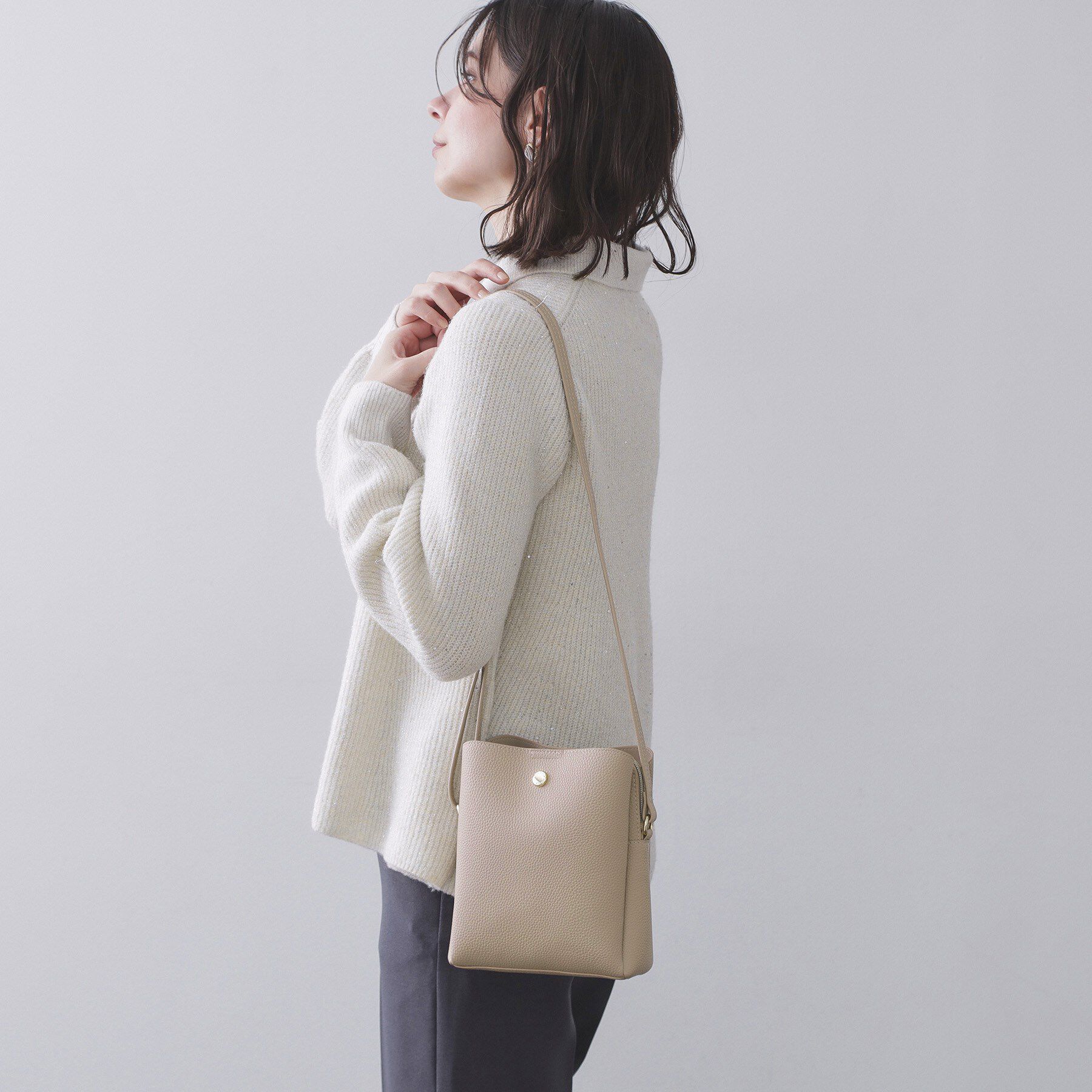 OPAQUE.CLIP「シュリンク合皮3層ミニショルダーバッグ【軽量／長さ調整可能】」|ショルダー・メッセンジャー|