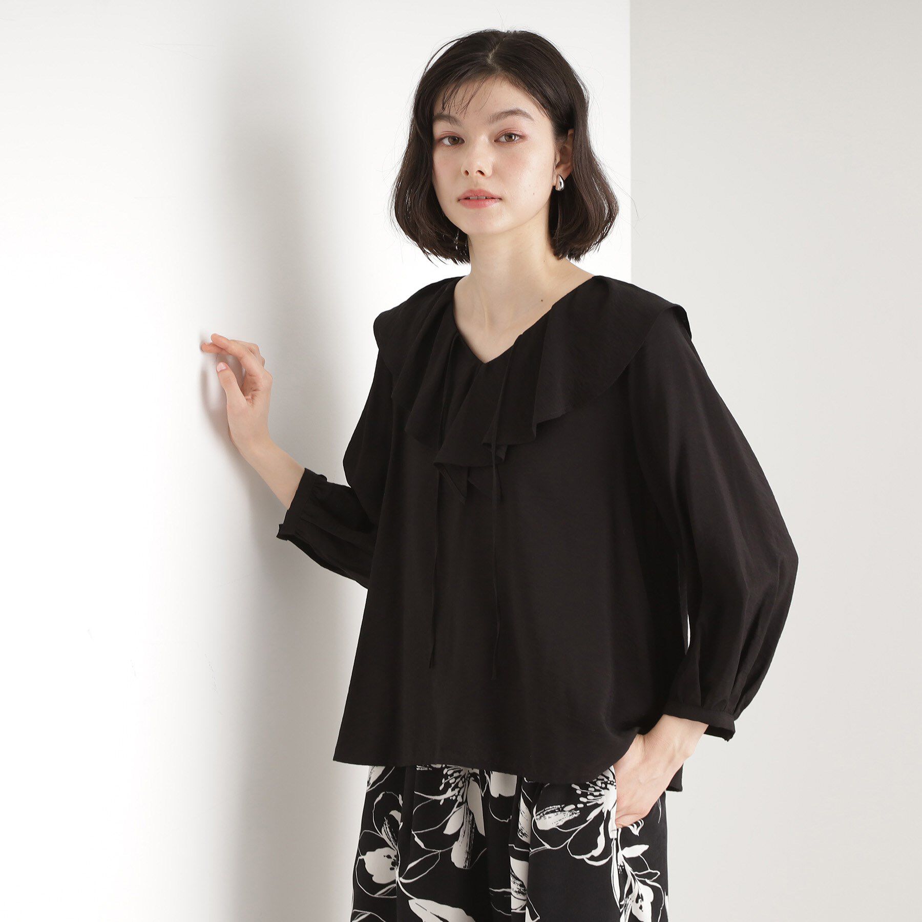 THE SHOP TK「ラッフルカラーブラウス【洗濯機OK】」|シャツ・ブラウス|