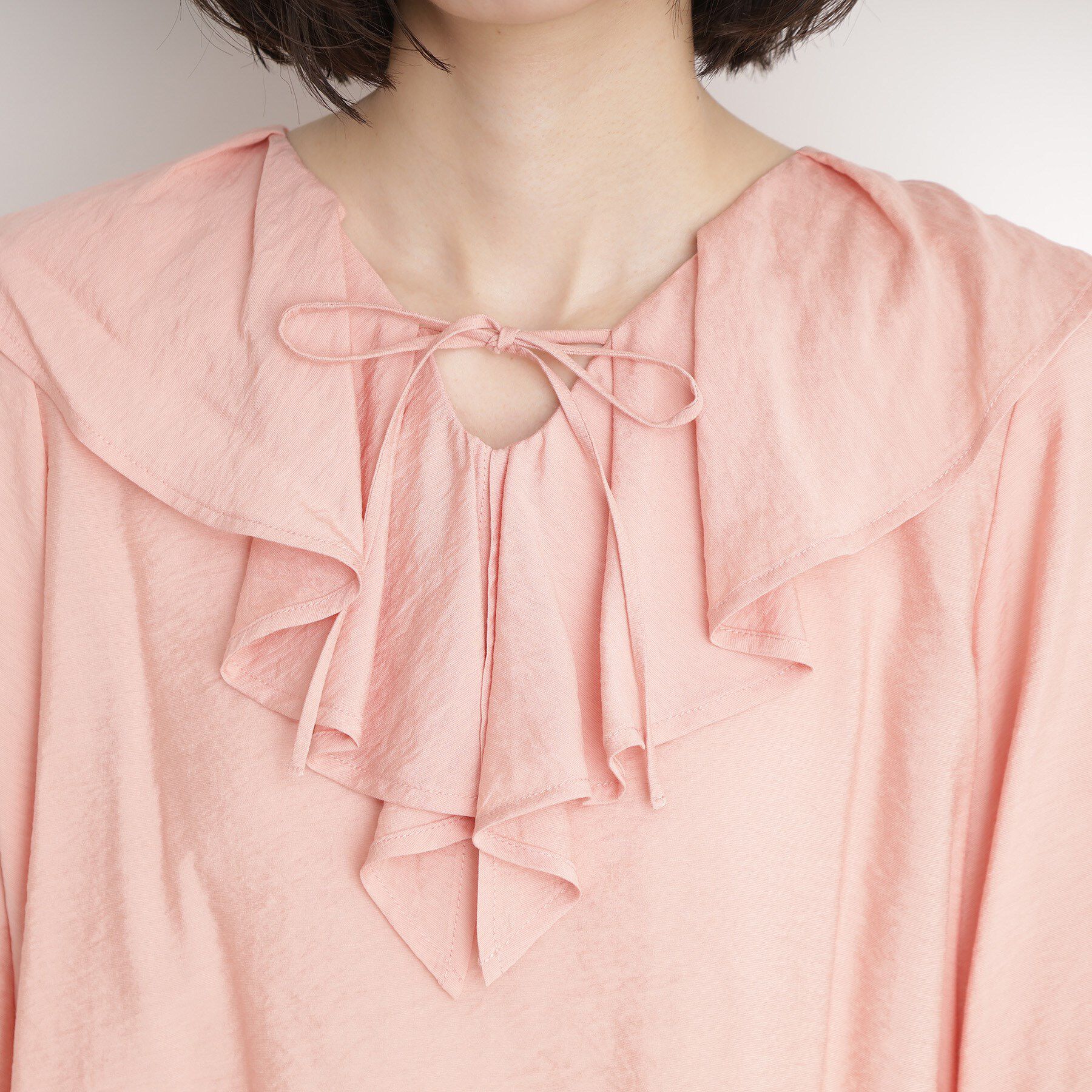 THE SHOP TK「ラッフルカラーブラウス【洗濯機OK】」|シャツ・ブラウス|