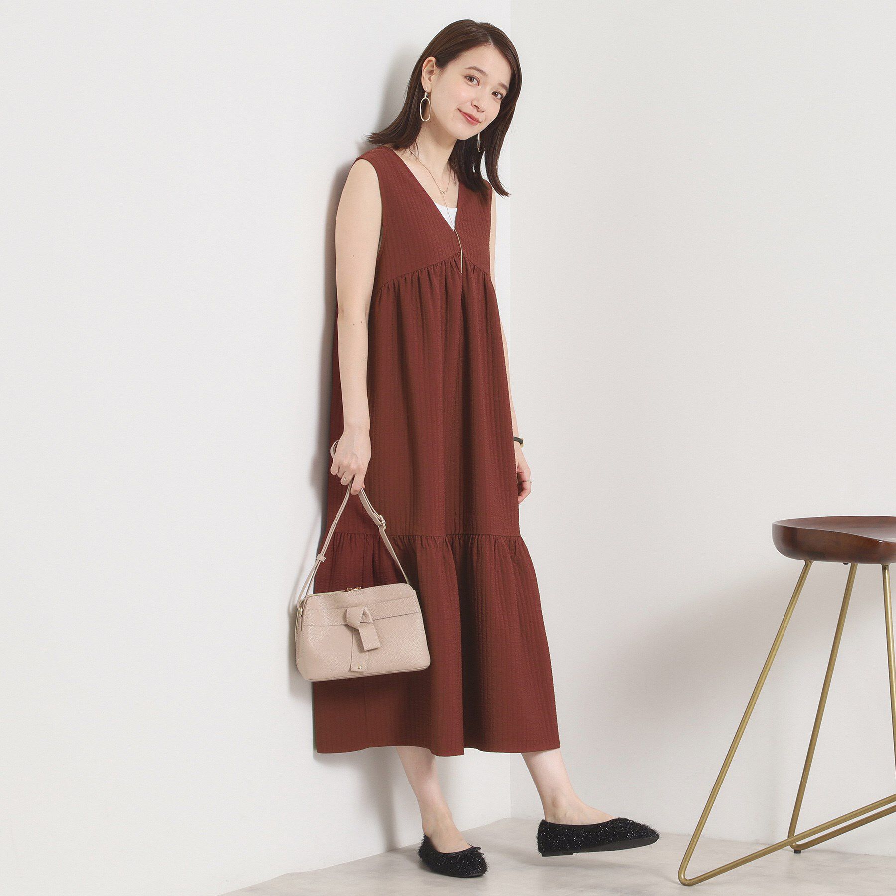 ITS&rsquo;DEMO「【洗濯機OK／ロングシーズン使える】ティアードVネックワンピース」|ワンピース|