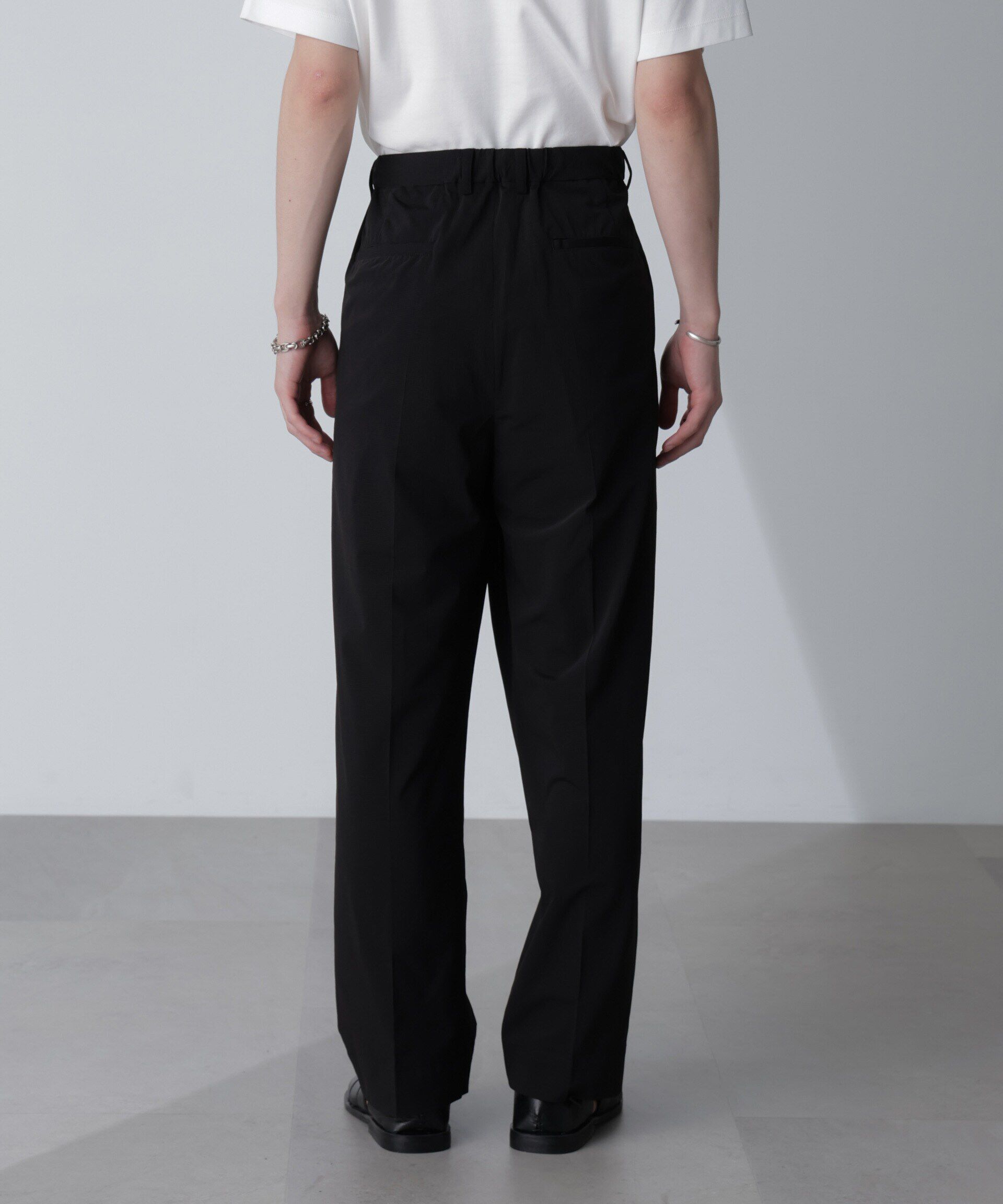 nano･universe「「AIR PASSAGE」テーパードイージーパンツ（セットアップ可）」|チノ|