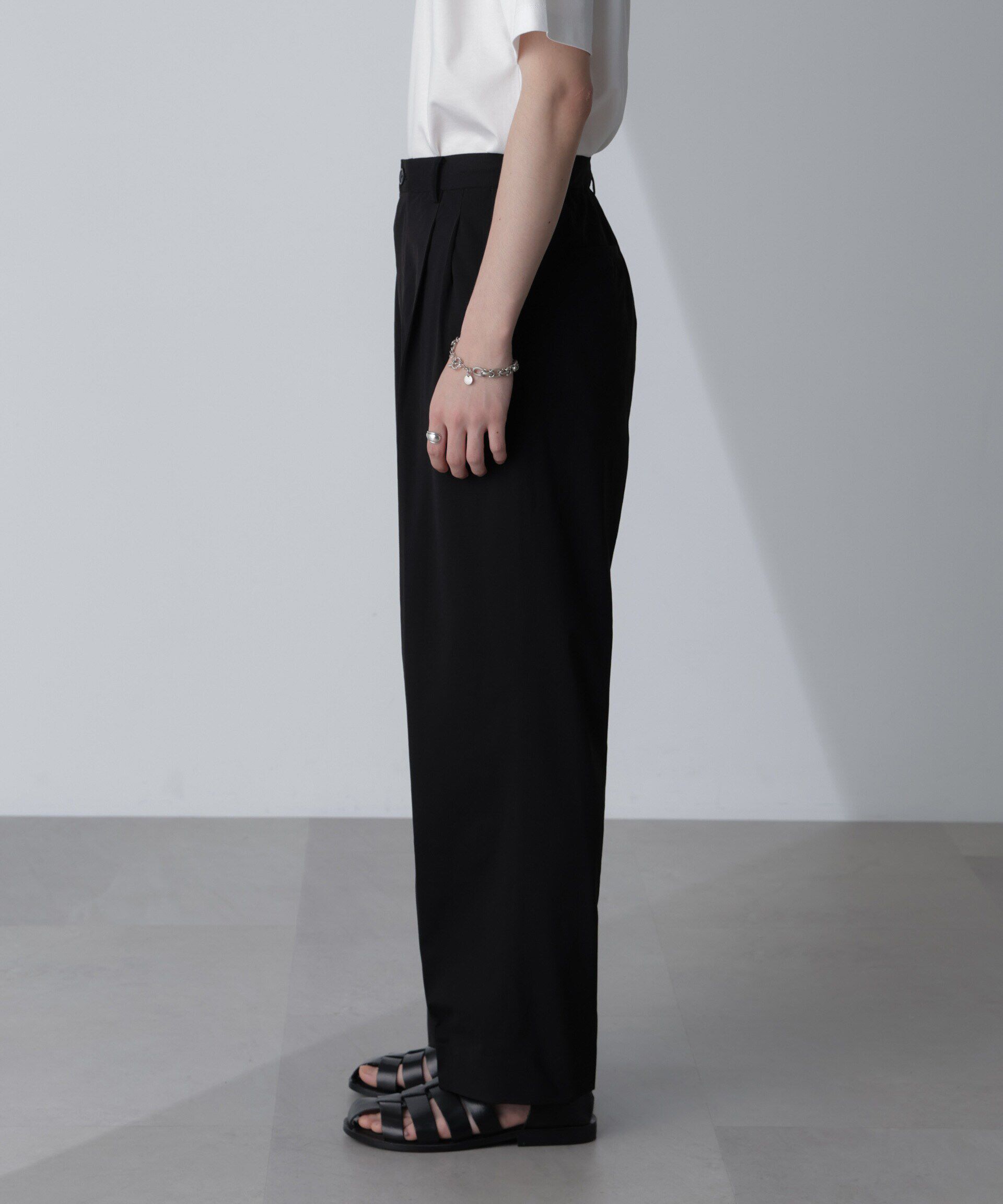 nano･universe「「AIR PASSAGE」テーパードイージーパンツ（セットアップ可）」|チノ|