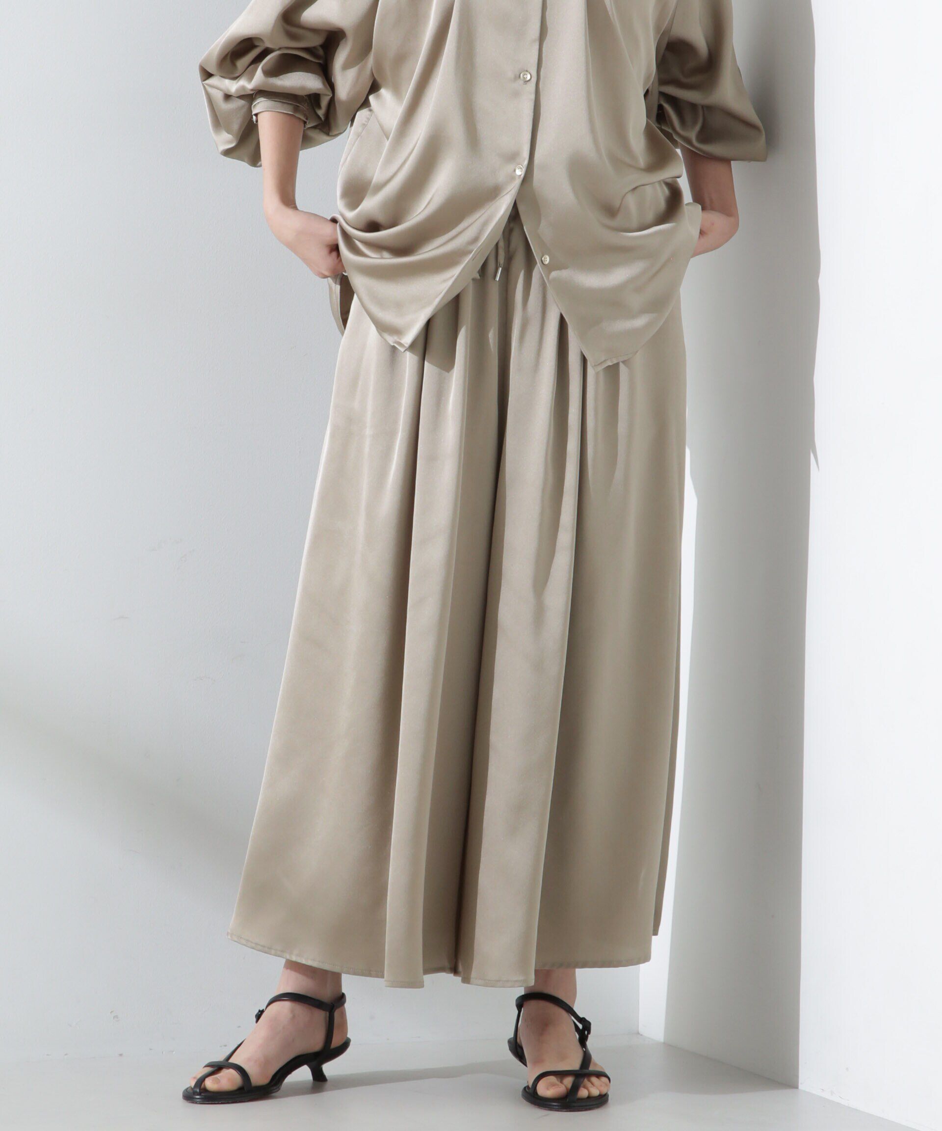 nano･universe「サテンギャザースカートパンツ（セットアップ可）」|チノ|