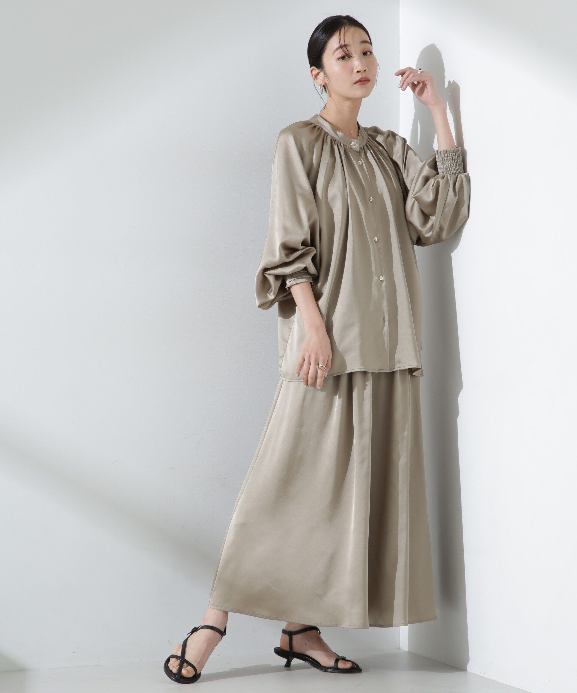 nano･universe「サテンギャザースカートパンツ（セットアップ可）」|チノ|