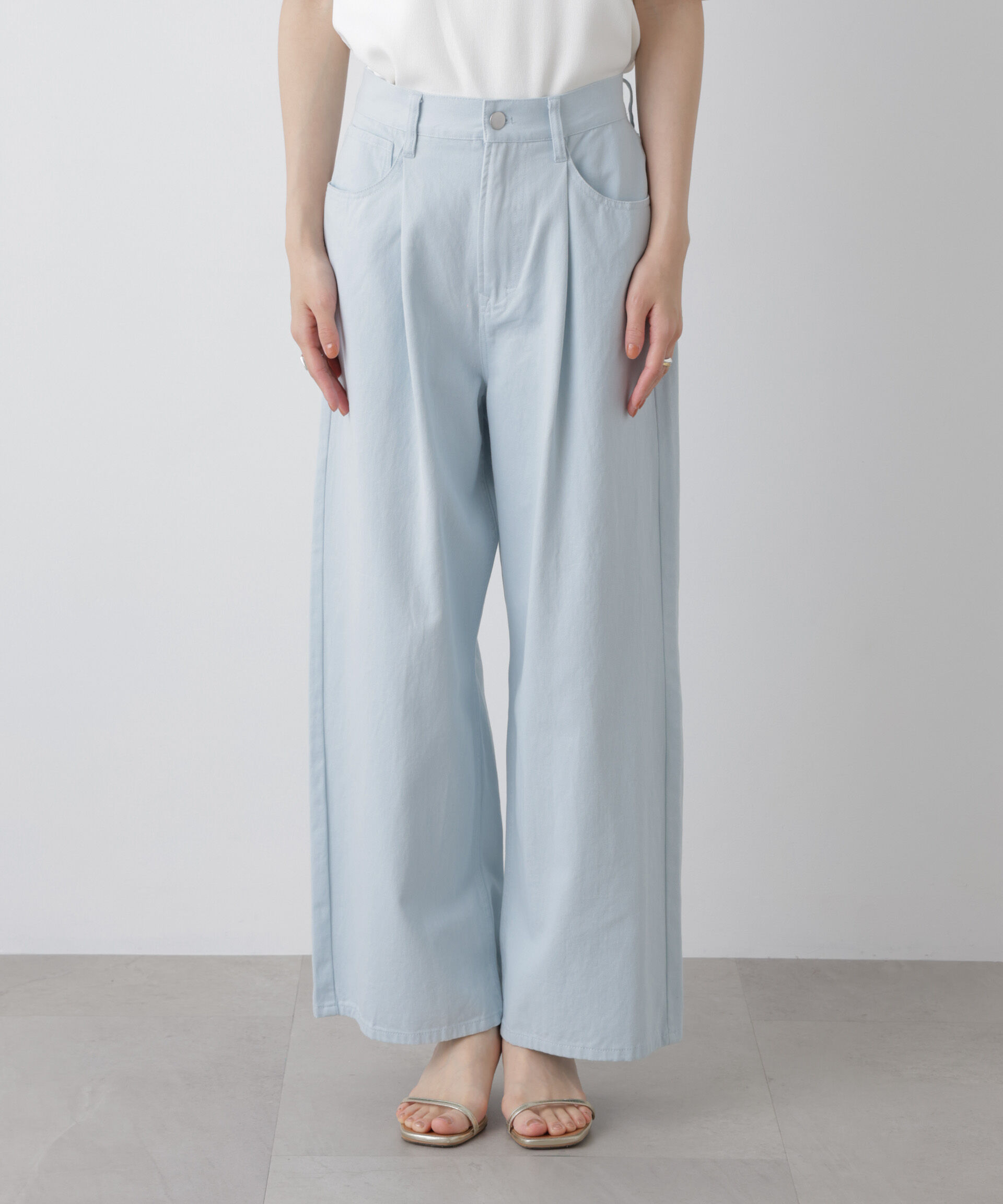 nano･universe「コットンツイルタックワイドパンツ」|チノ|