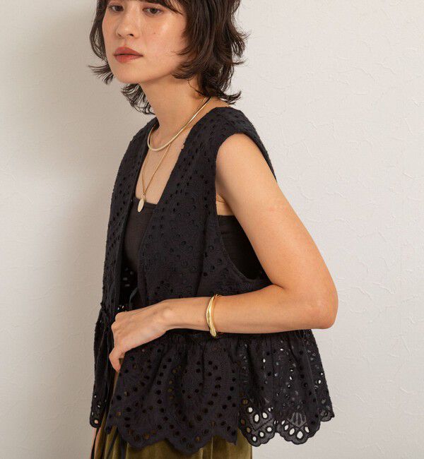 MAQWEL「【MAQWEL/マクウェル】《セットアップ対応》ウォッシャブルエンブロイダリーレースベスト」|ベスト・ジレ|