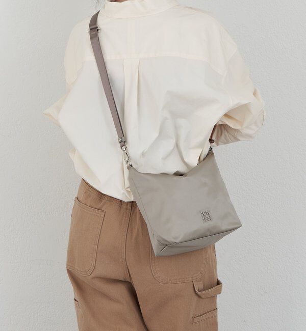  「クラウズナイロンシンプルショルダーバッグ」|ショルダー・メッセンジャー|