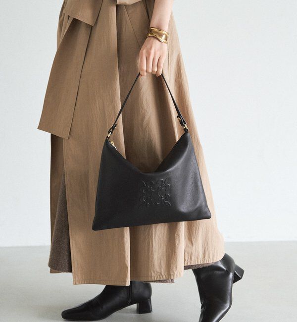  「エンボスモノグラムショルダーバッグ」|ショルダー・メッセンジャー|