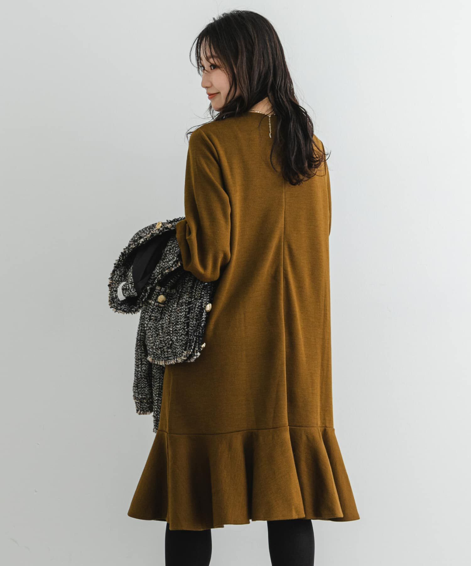 URBAN RESEARCH ROSSO「『40サイズ/高身長向けも展開』F by ROSSO　裾フレアワンピース」|ワンピース|