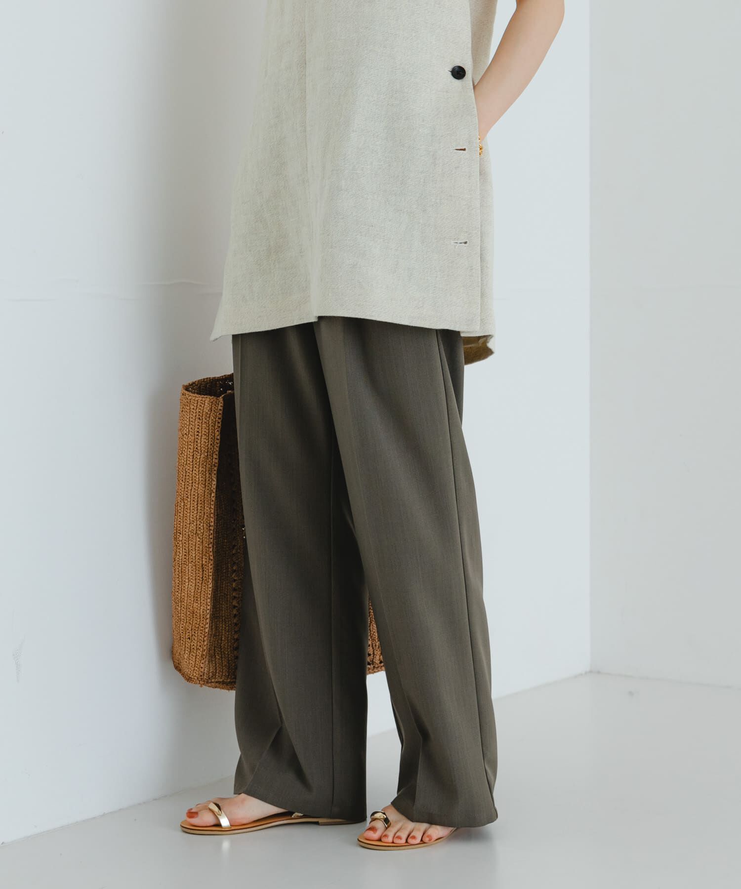 URBAN RESEARCH「『3サイズ展開』『イージーケア』ストレッチタックスラックス」|その他|