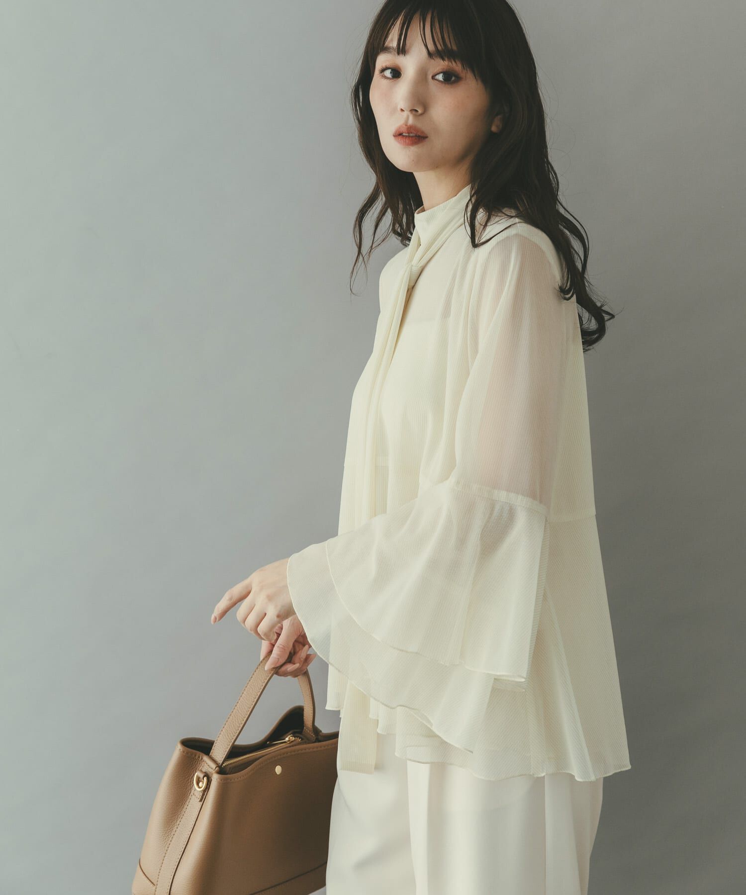 URBAN RESEARCH ROSSO「シアーラメチュールフレアスリーブブラウス」|シャツ・ブラウス|