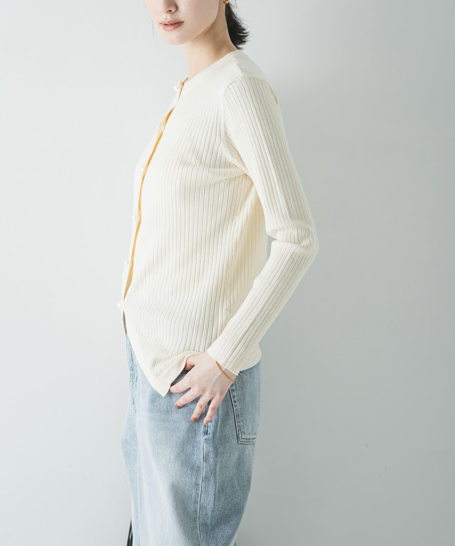 URBAN RESEARCH「『WEB限定』パールボタンワイドリブカーディガン」|カーディガン|