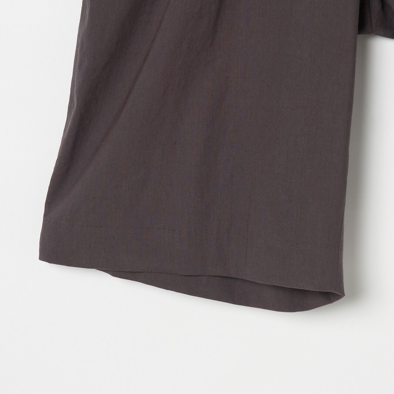 HELIOPOLE「HELIOPOLE the Editor PT(bio linen Bermuda)」|チノ|