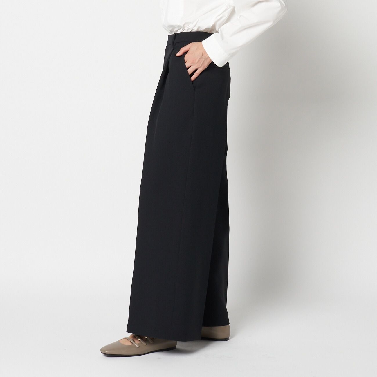 HELIOPOLE「HELIOPOLE TUCK WIDE PANTS」|チノ|