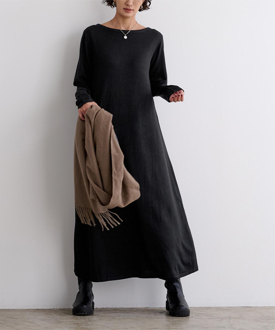ur's「ボートネックロングニットワンピース」|ワンピース|