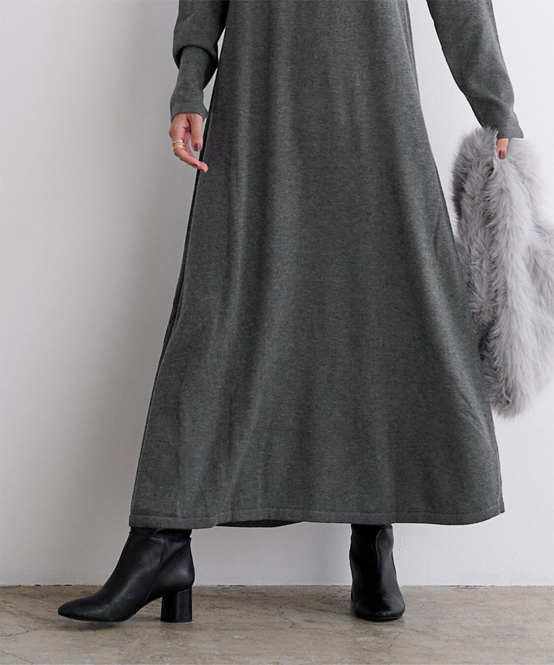 ur's「ボートネックロングニットワンピース」|ワンピース|