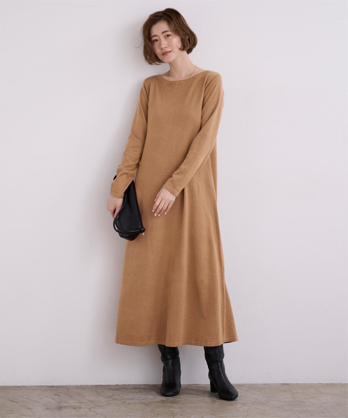ur's「ボートネックロングニットワンピース」|ワンピース|キャメル