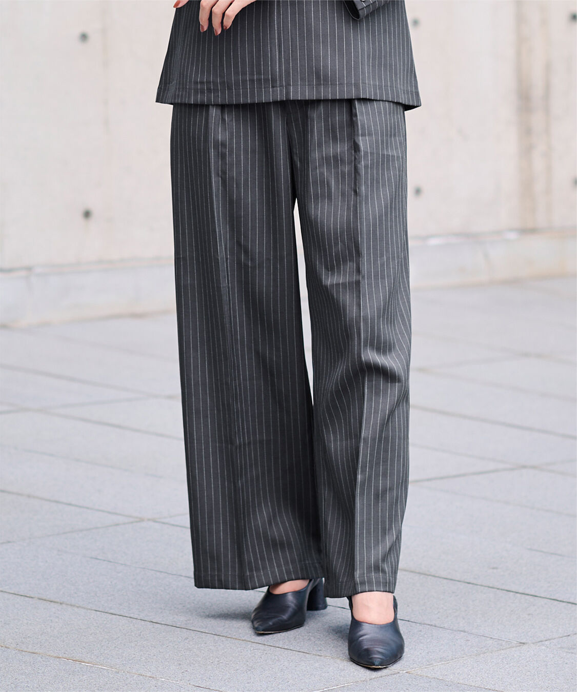 ur's「センタープレスタックワイドパンツ」|スラックス|ストライプ