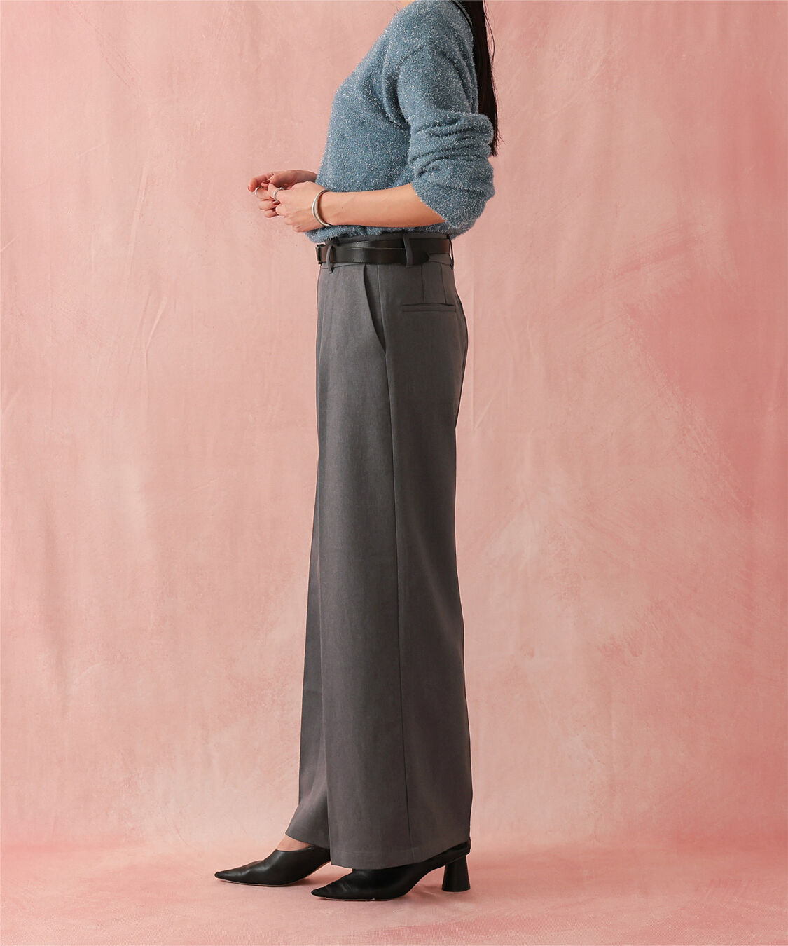 ur's「センタープレスタックワイドパンツ」|スラックス|