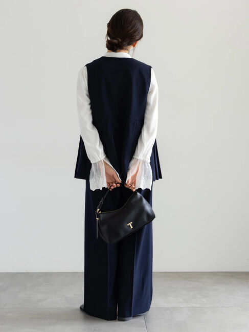 Te chichi「【セレモニーアイテム】サイドプリーツペプラムジレ（セットアップ可）」|ダウンベスト・ベスト|