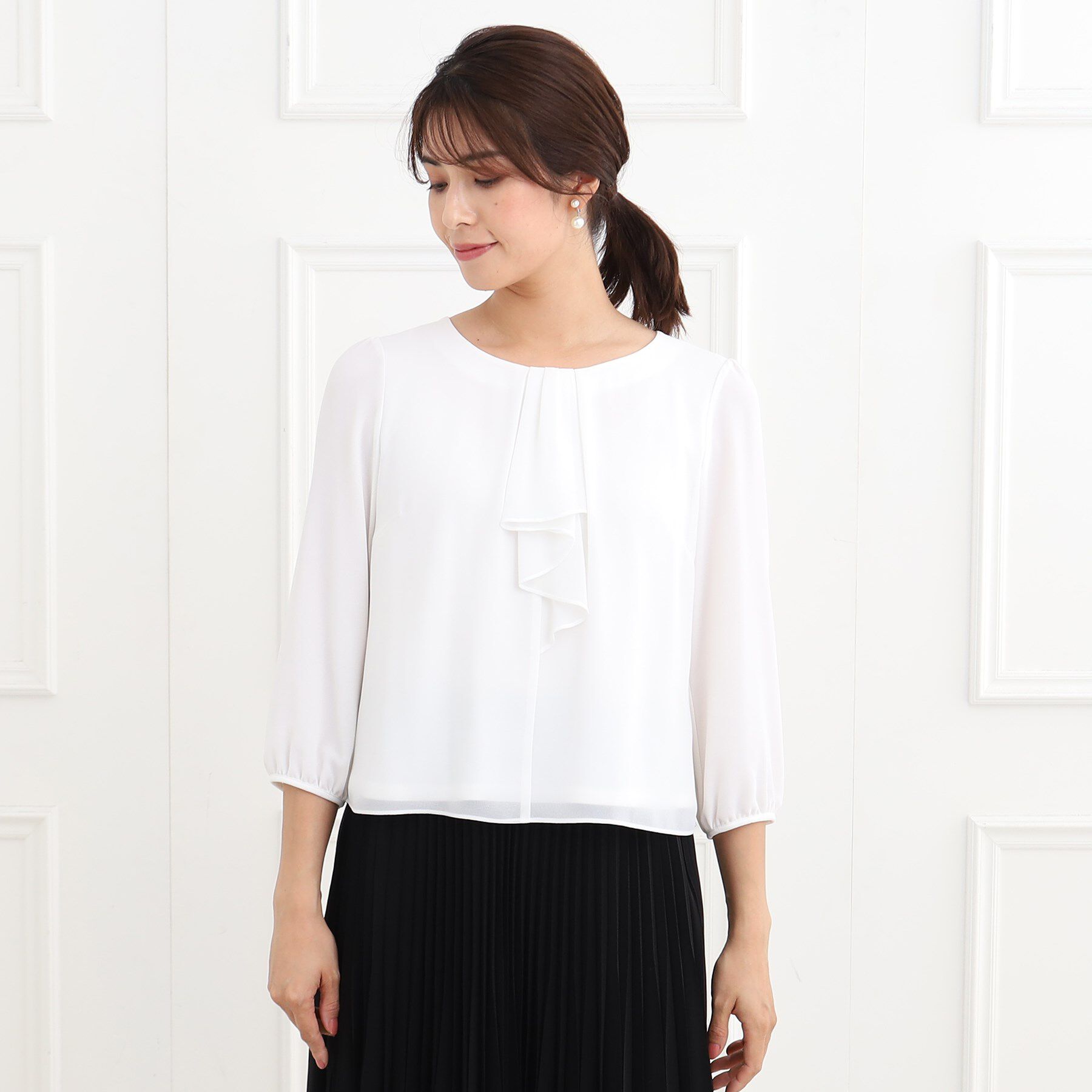 Reflect「【夏SALE／フォーマル/マシンウォッシュ可】フロントラッフルディティールブラウス」|シャツ・ブラウス|