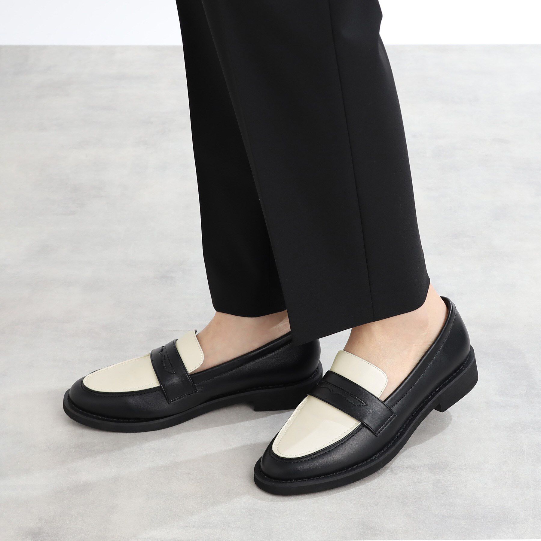 Reflect「【トレンドアイテム／軽い履き心地】バイカラーローファー」|その他|