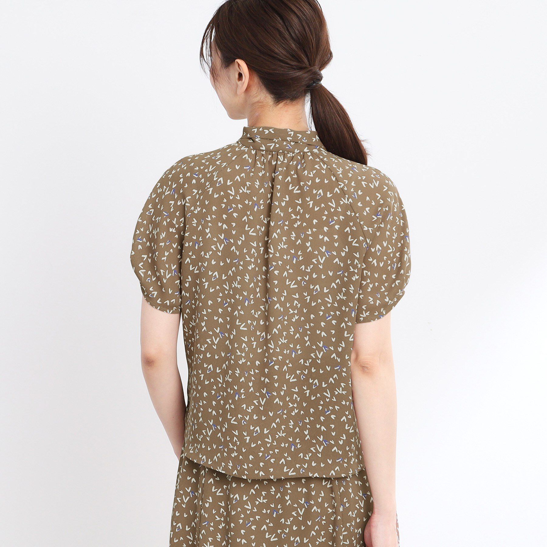 Reflect「【マシンウォッシュ可／セットアップ可】ボウタイプリントブラウス」|シャツ・ブラウス|