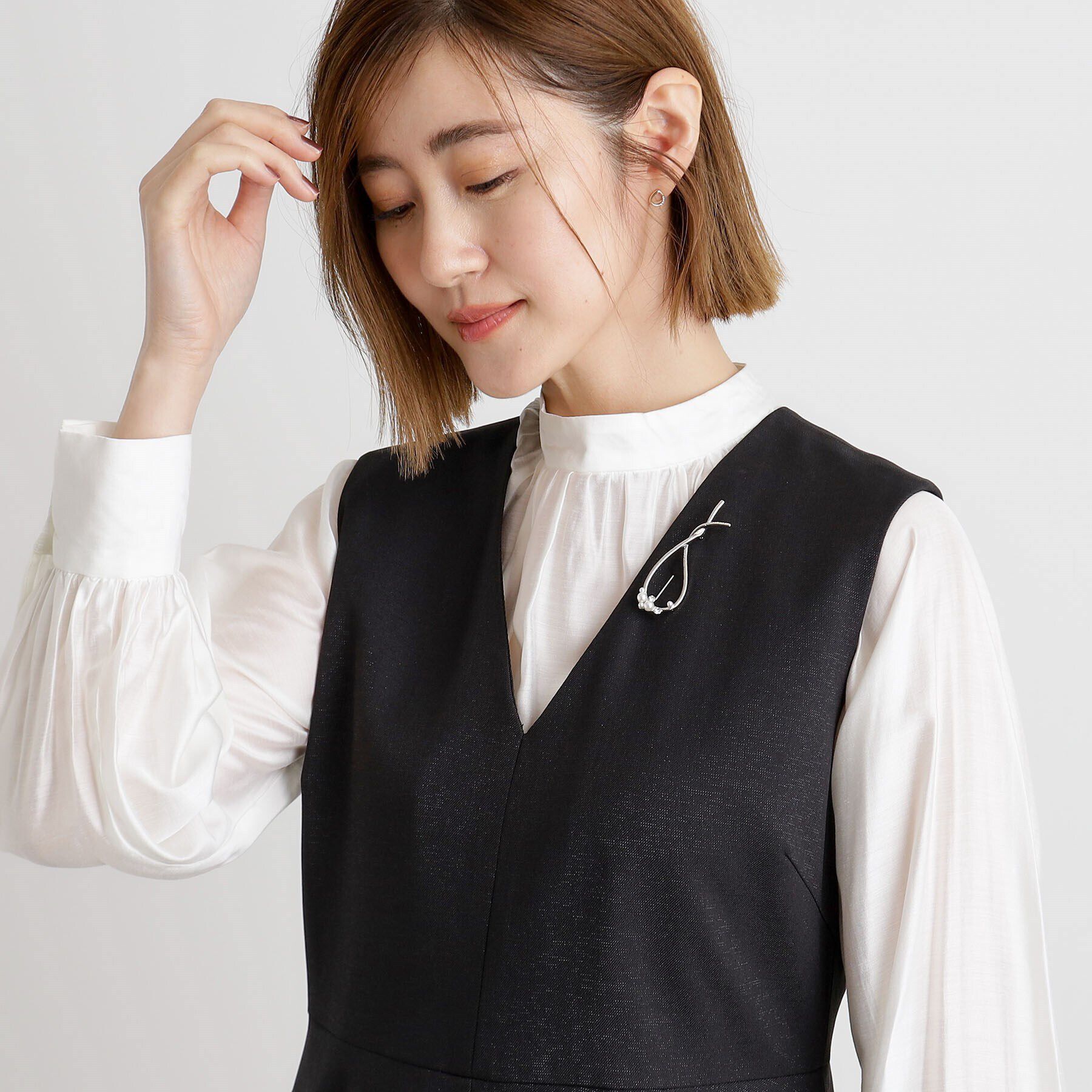 grove「細メタルパール調ビジューブローチ【入卒対応可】」|ブローチ・コサージュ|