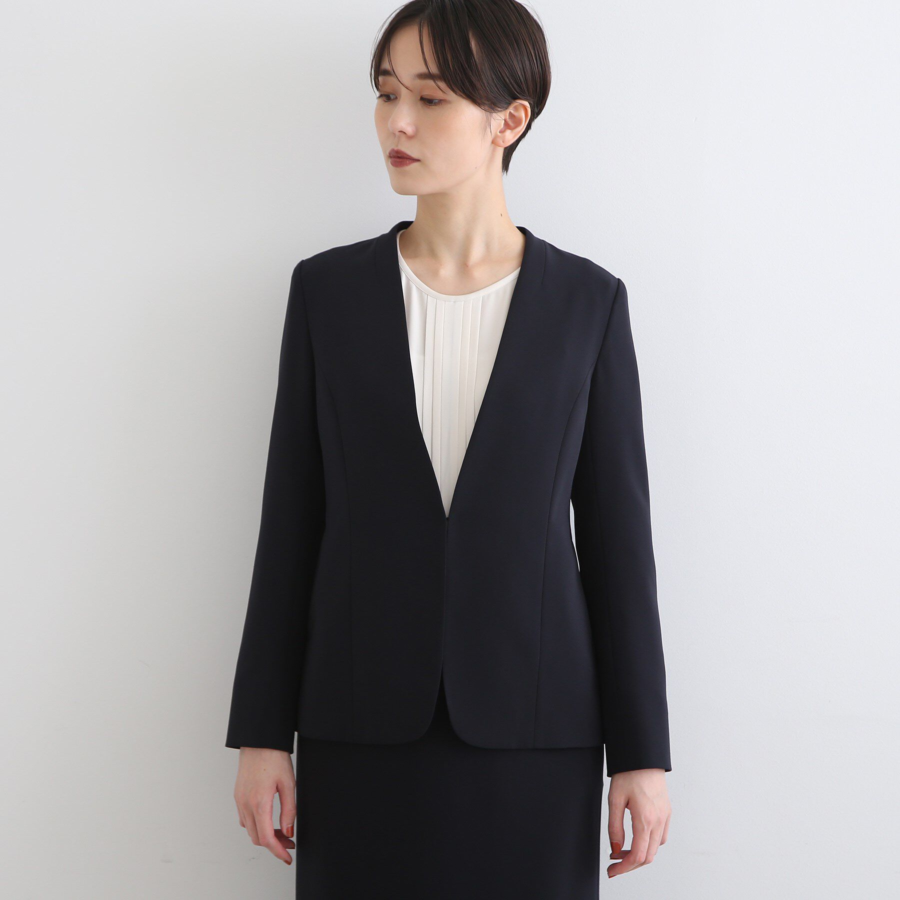INDIVI「【洗える/UVケア/エコ/日本製】ストレッチノーカラージャケット」|スーツ|