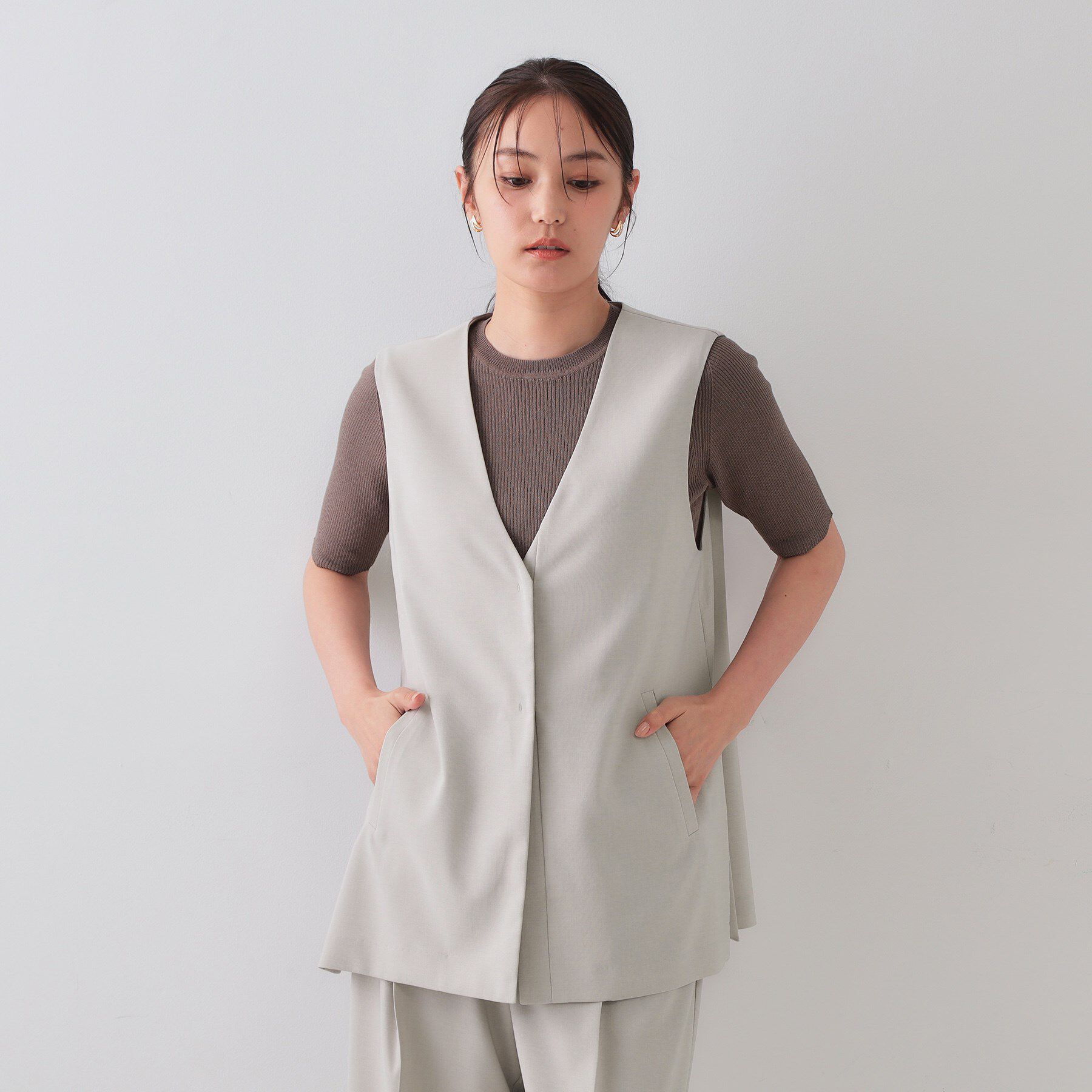 OPAQUE.CLIP「ストレッチVネックジレ/セットアップ対応【UV/接触冷感/洗濯機洗い可/抗ピル】」|ベスト・ジレ|