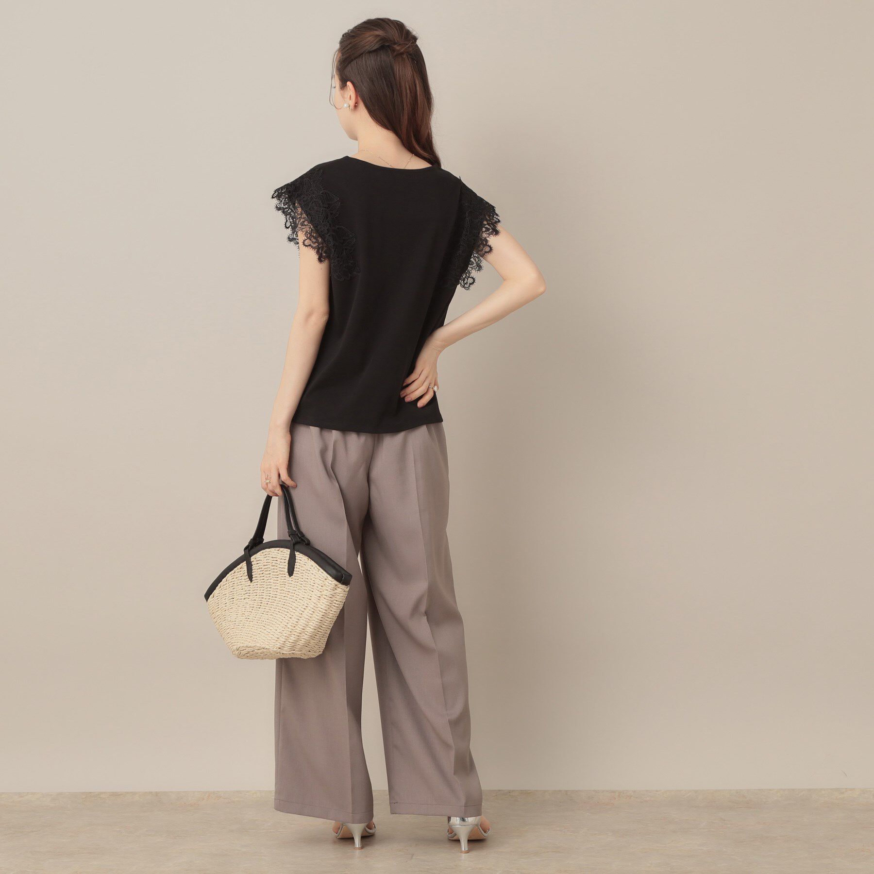 Couture broach「【マシンウォッシャブル・UVケア・接触冷感】フレンチ肩レースカットソー」|Tシャツ・カットソー|