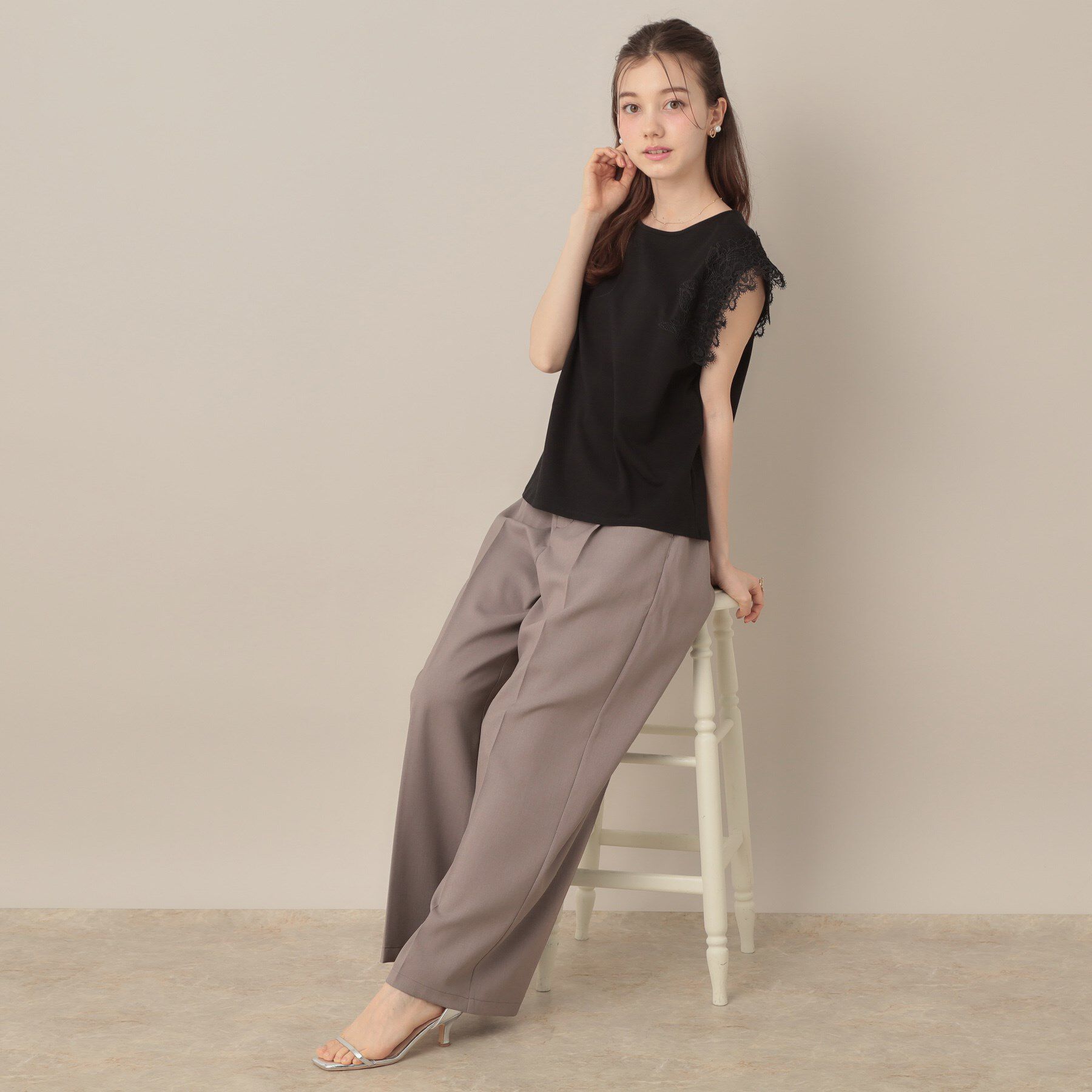 Couture broach「【マシンウォッシャブル・UVケア・接触冷感】フレンチ肩レースカットソー」|Tシャツ・カットソー|