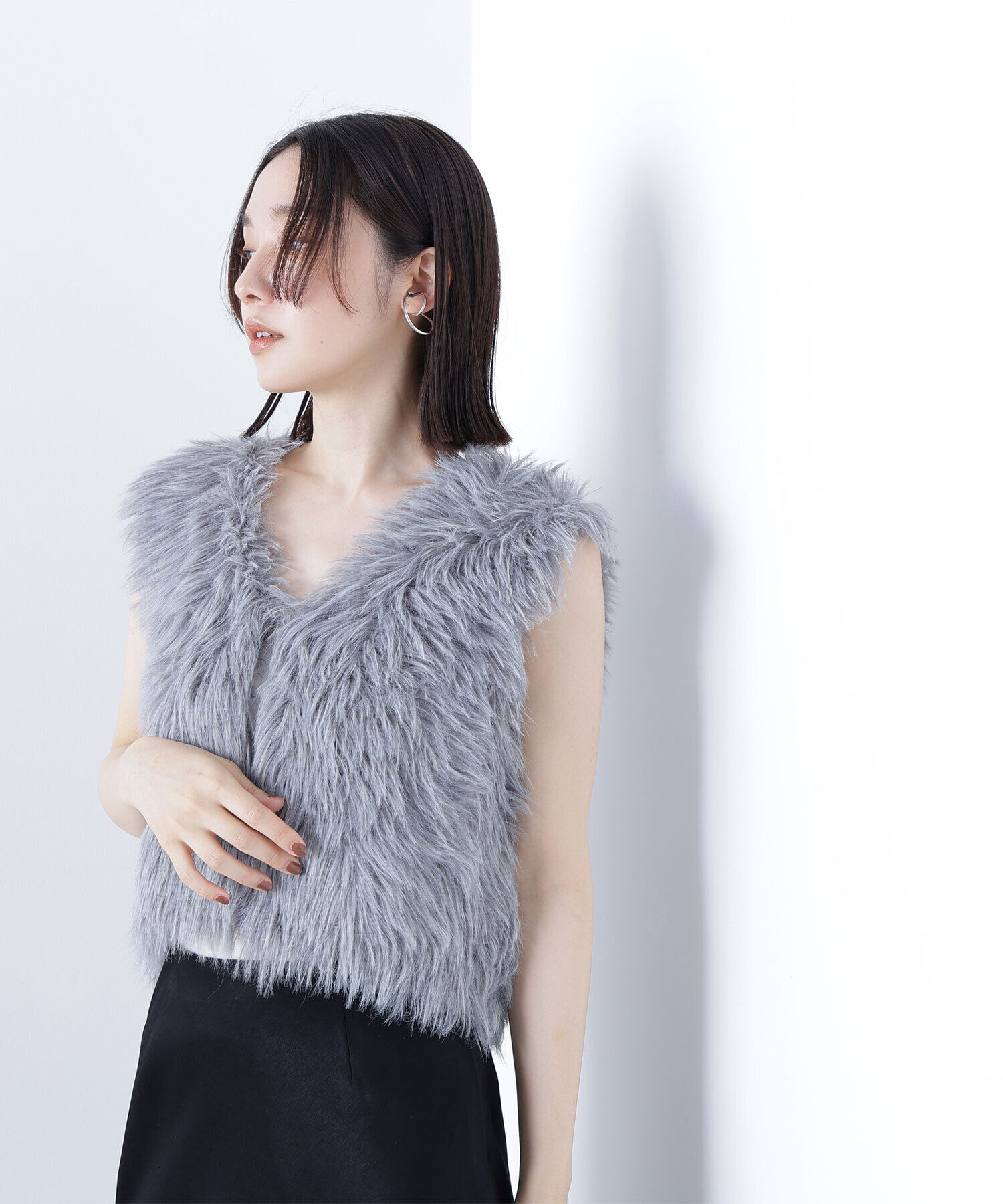  「シャギーニットベスト」|ニット・セーター|チャコール1