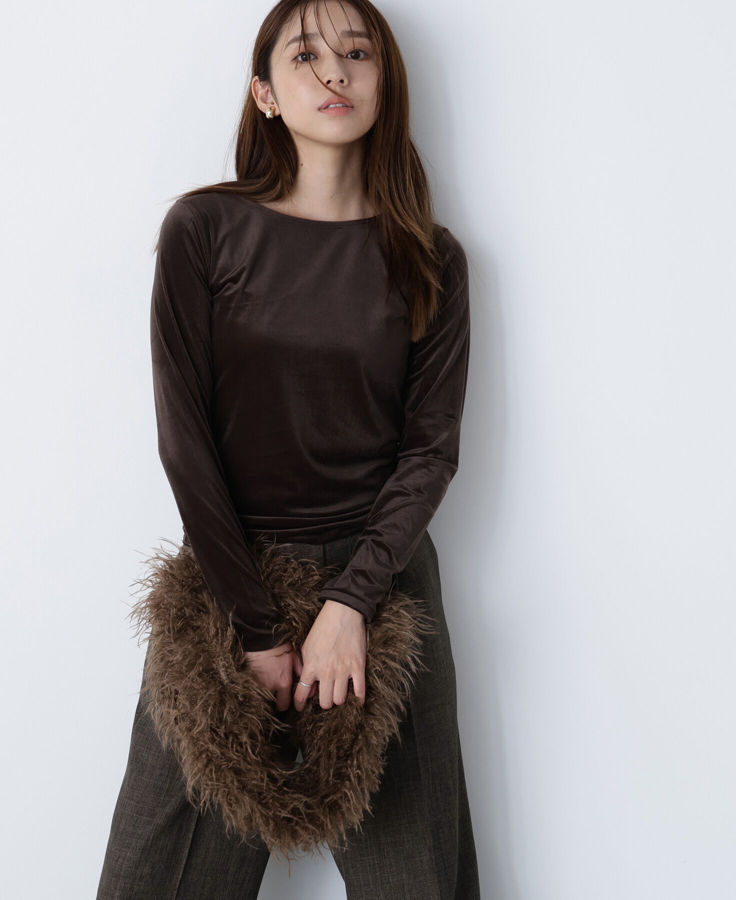  「ベロアボートネックカットソー」|Tシャツ・カットソー|ダークブラウ 1