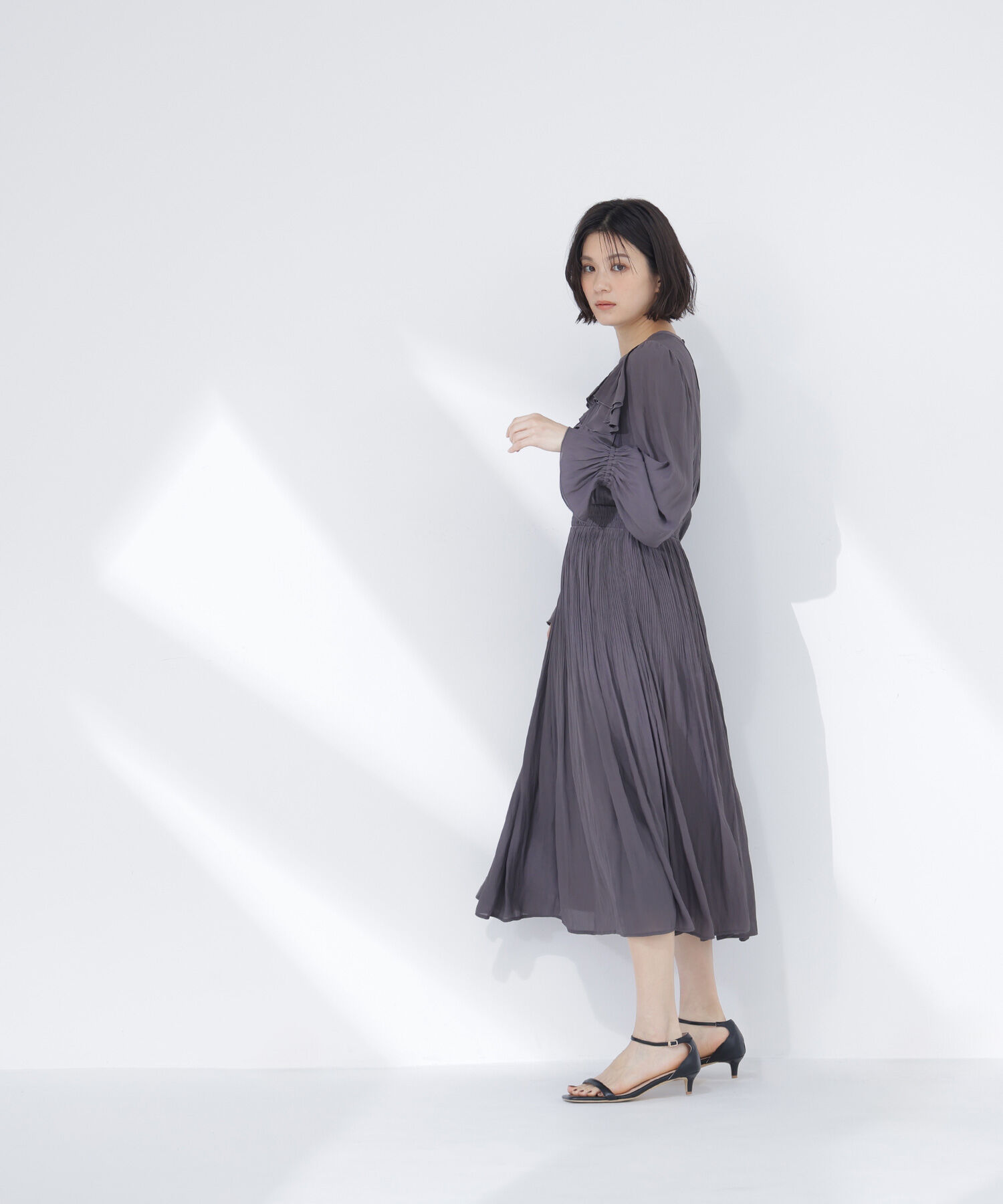  「ラッフルデザインワンピース」|ワンピース|