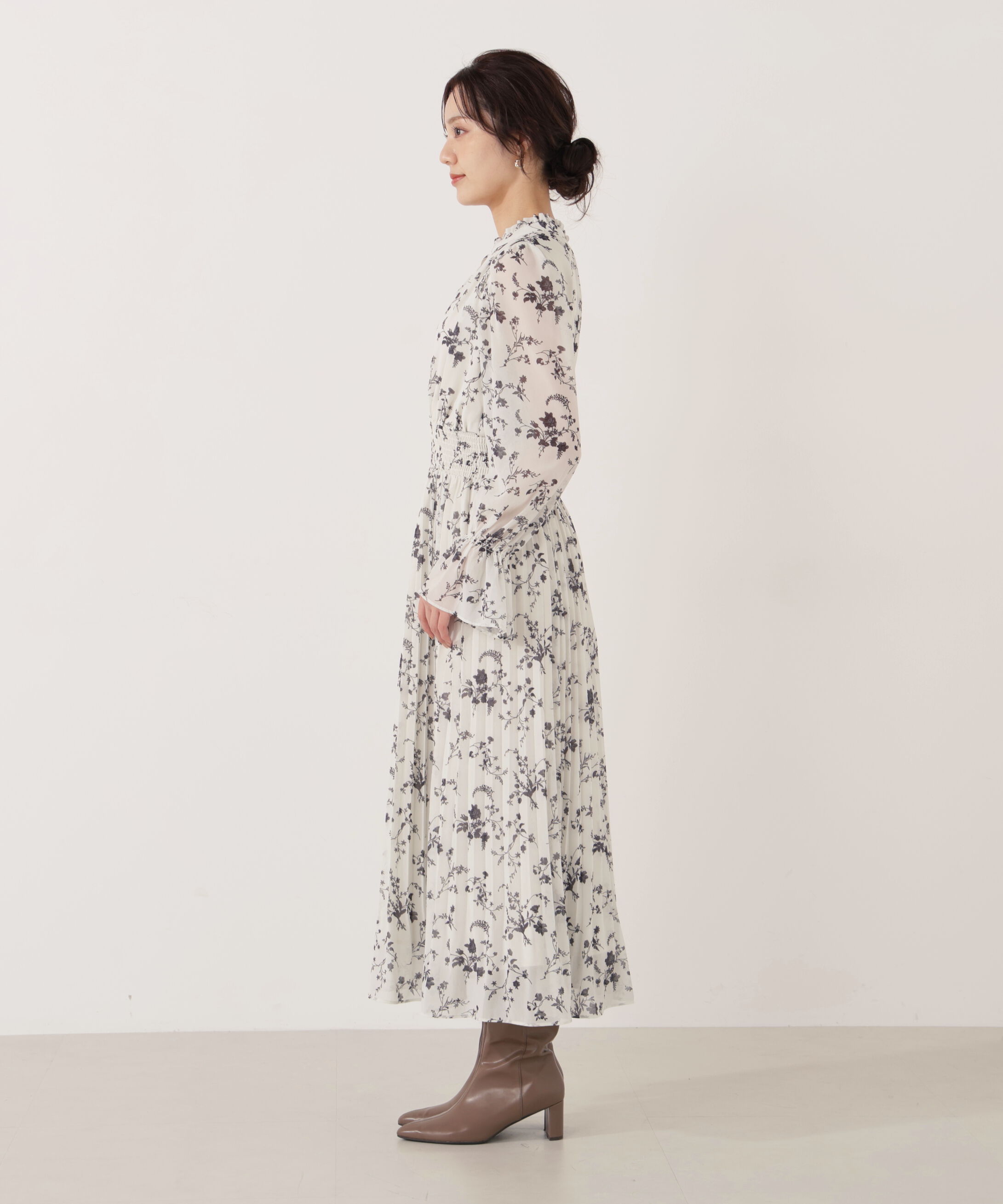 PROPORTION BODY DRESSING「花柄プリーツワンピース 25AW」|ワンピース|