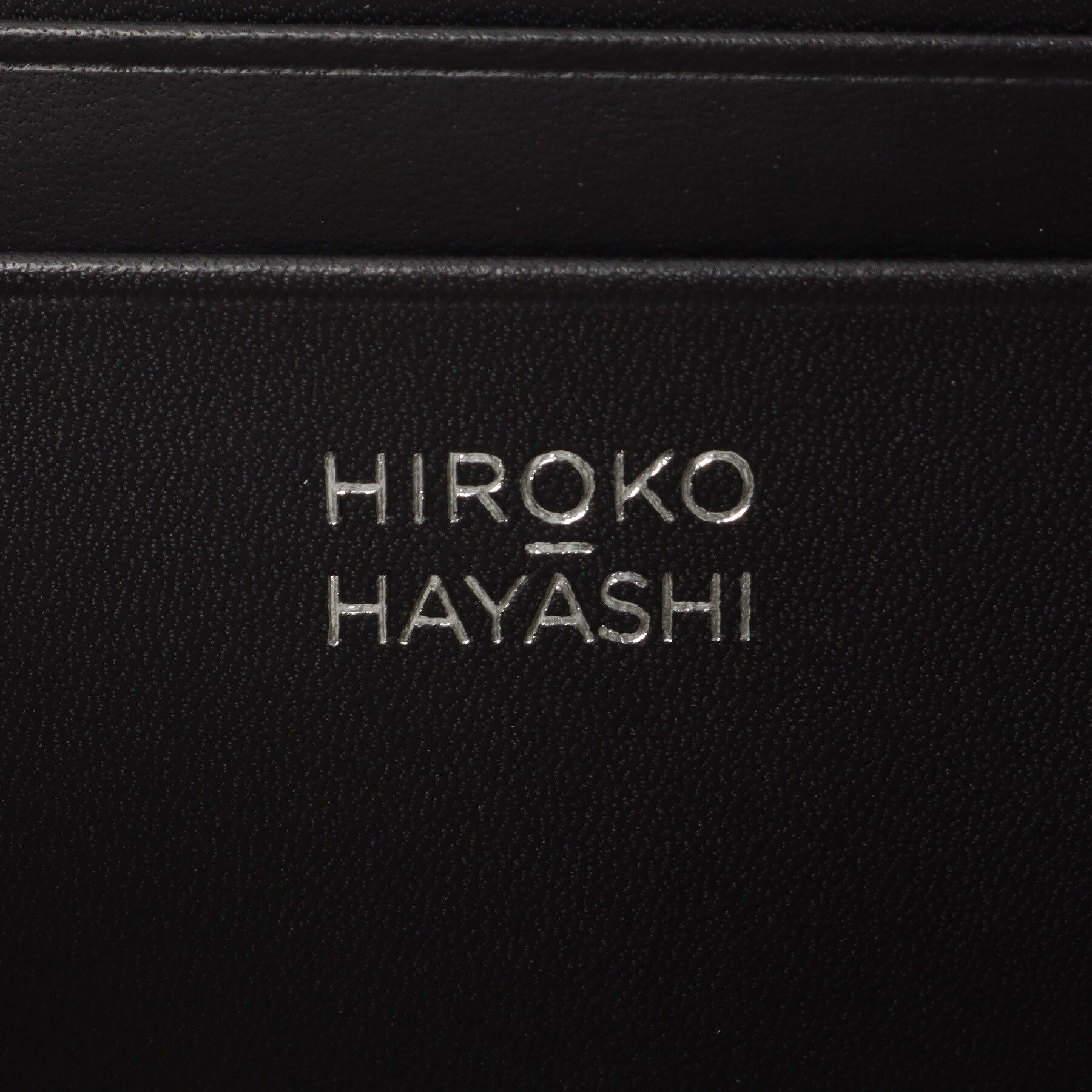 HIROKO HAYASHI「LEO NECESSARIO（レオ ネチェサリオ）ショルダー付き長財布」|財布|