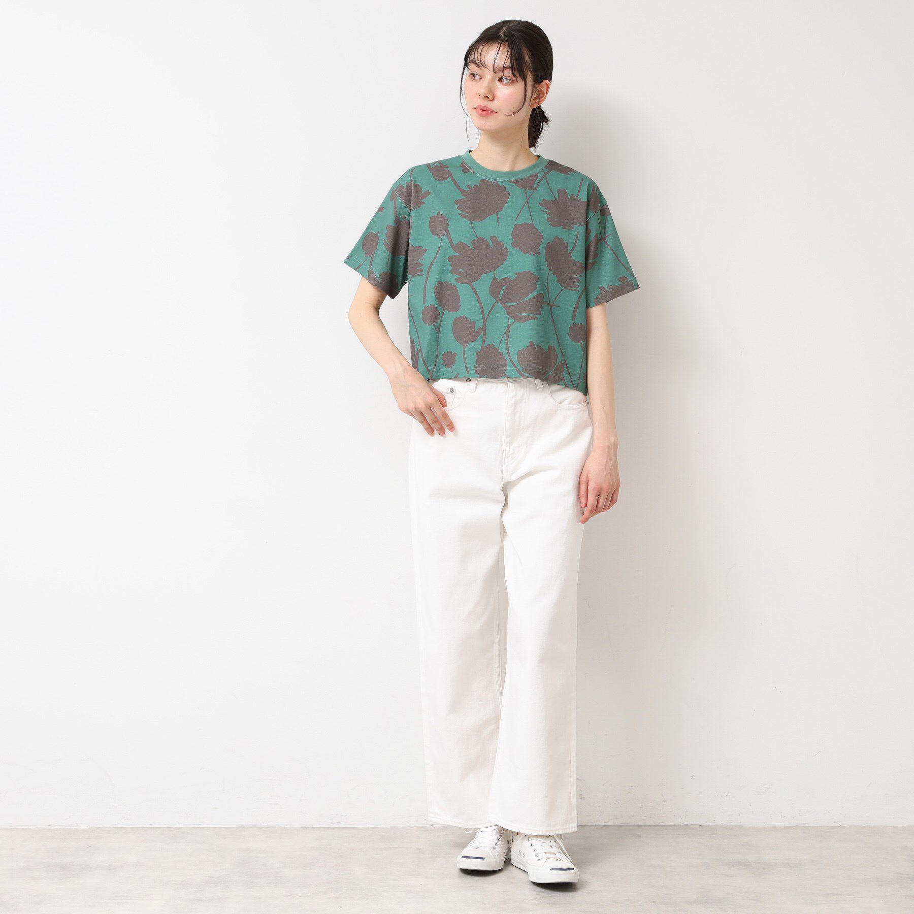 Dessin「【リンクコーデ・洗える】フラワープリントTシャツ」|Tシャツ・カットソー|