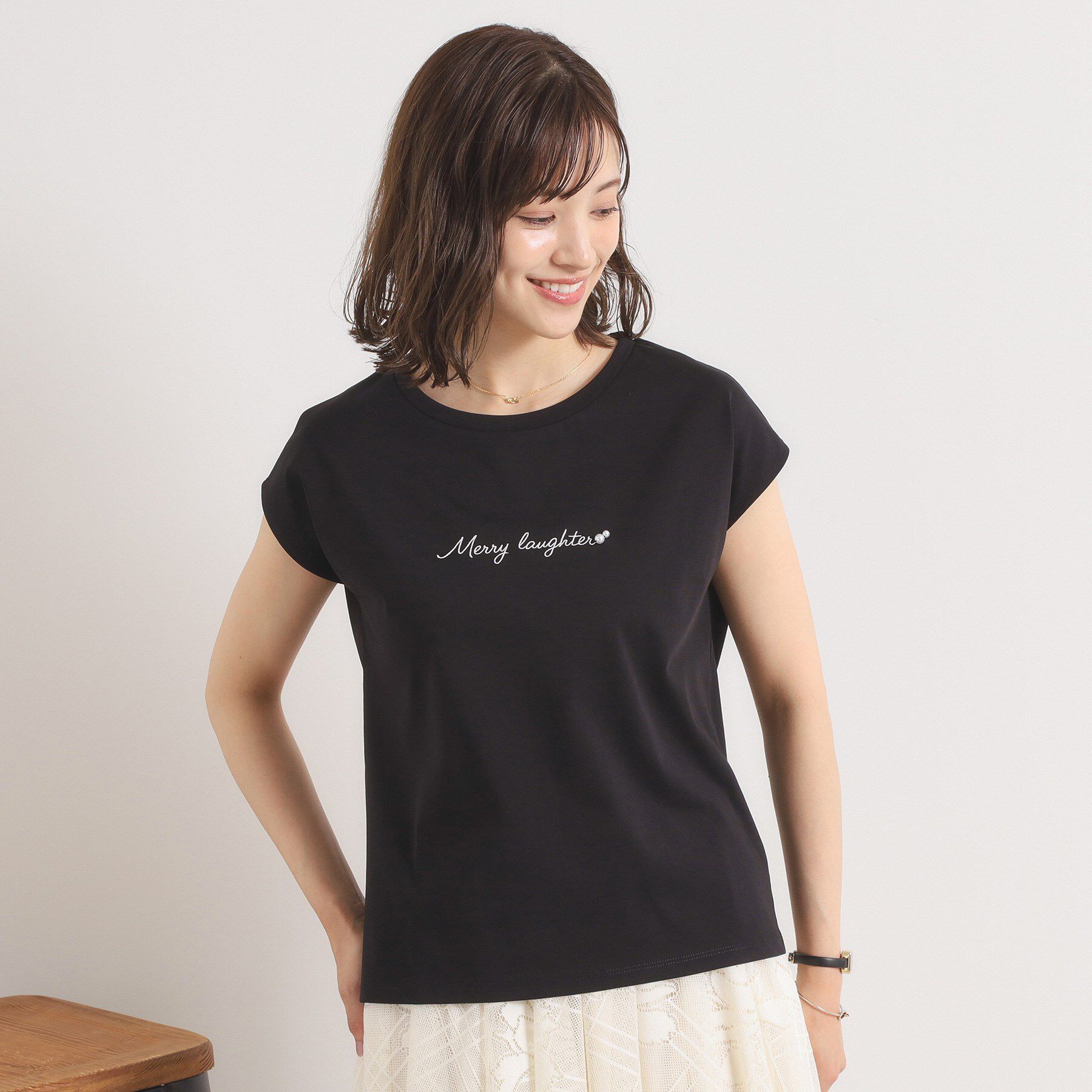 ITS&rsquo;DEMO「【接触冷感／洗濯機OK】刺繍&times;パール調ロゴフレンチT」|Tシャツ・カットソー|