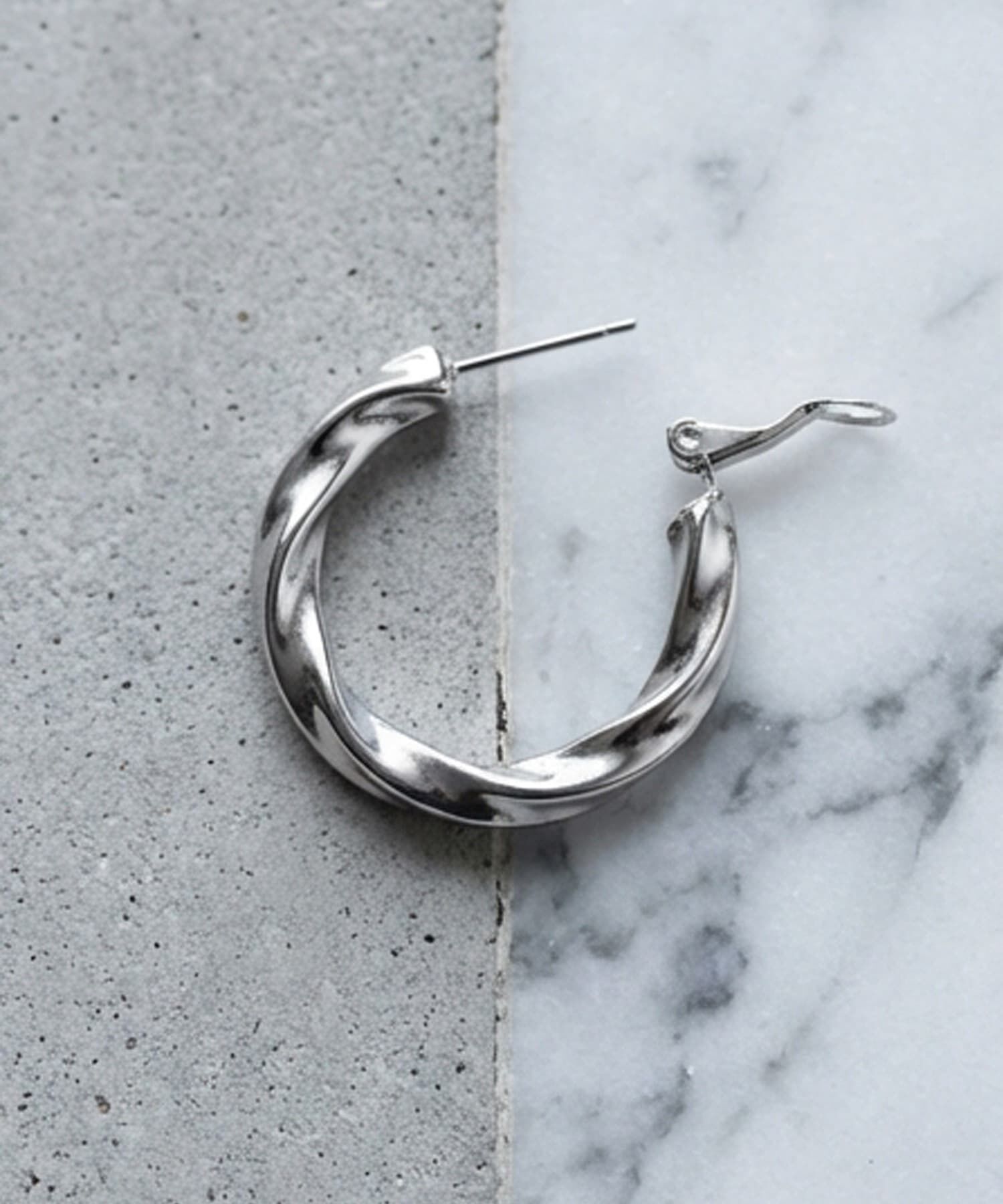 STYLE DELI「【DELI by】ツイストゴールドフープピアス」|ピアス|