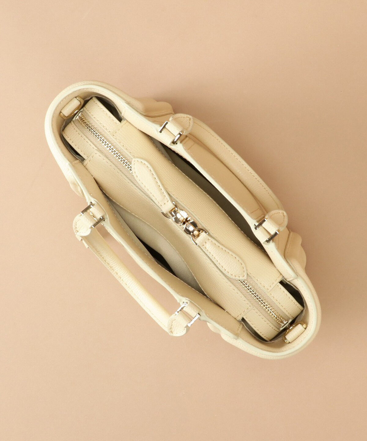 Samantha Thavasa「サマンサ カリヌー 小サイズ」|ハンドバッグ|