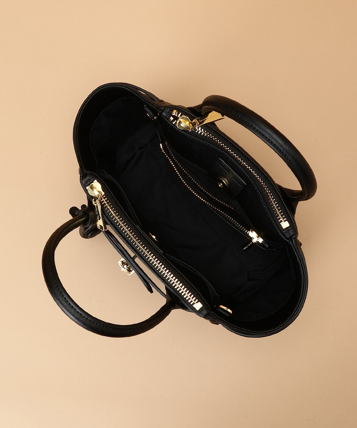 Samantha Thavasa「ベルトデザイン サマンサアゼル 中サイズ」|ハンドバッグ|