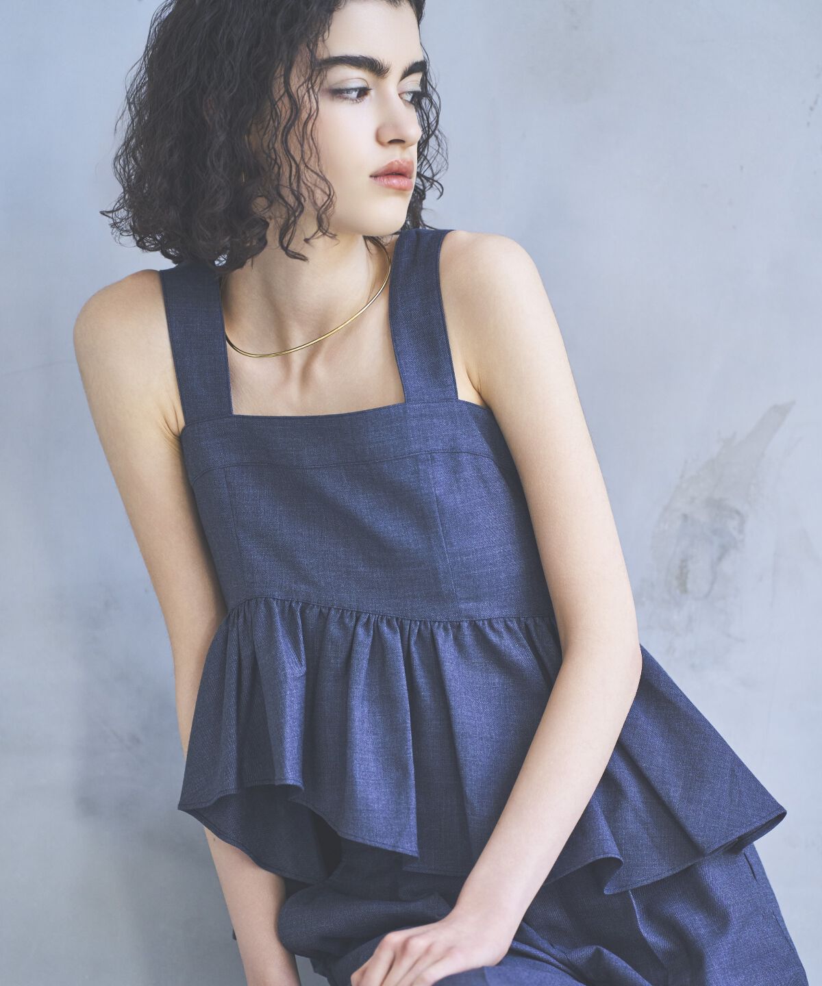 アンドクチュール「シャンブレーペプラムキャミブラウス」|シャツ・ブラウス|